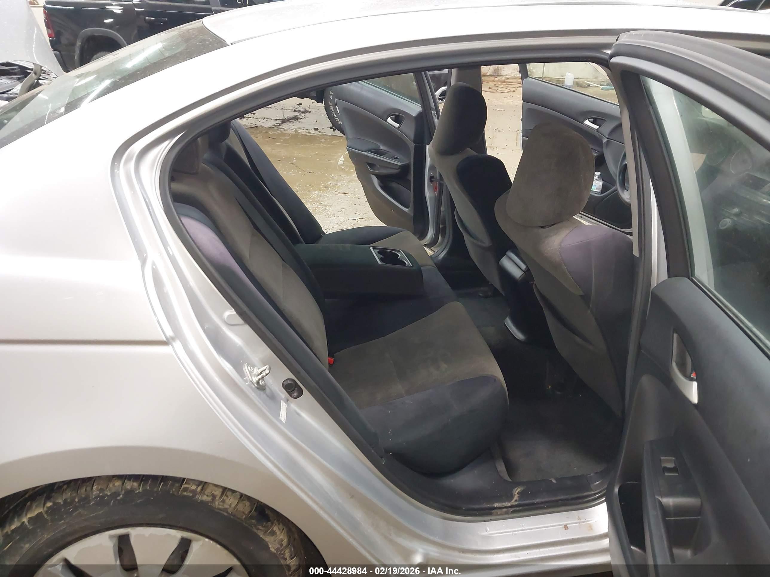 HONDA ACCORD image 8