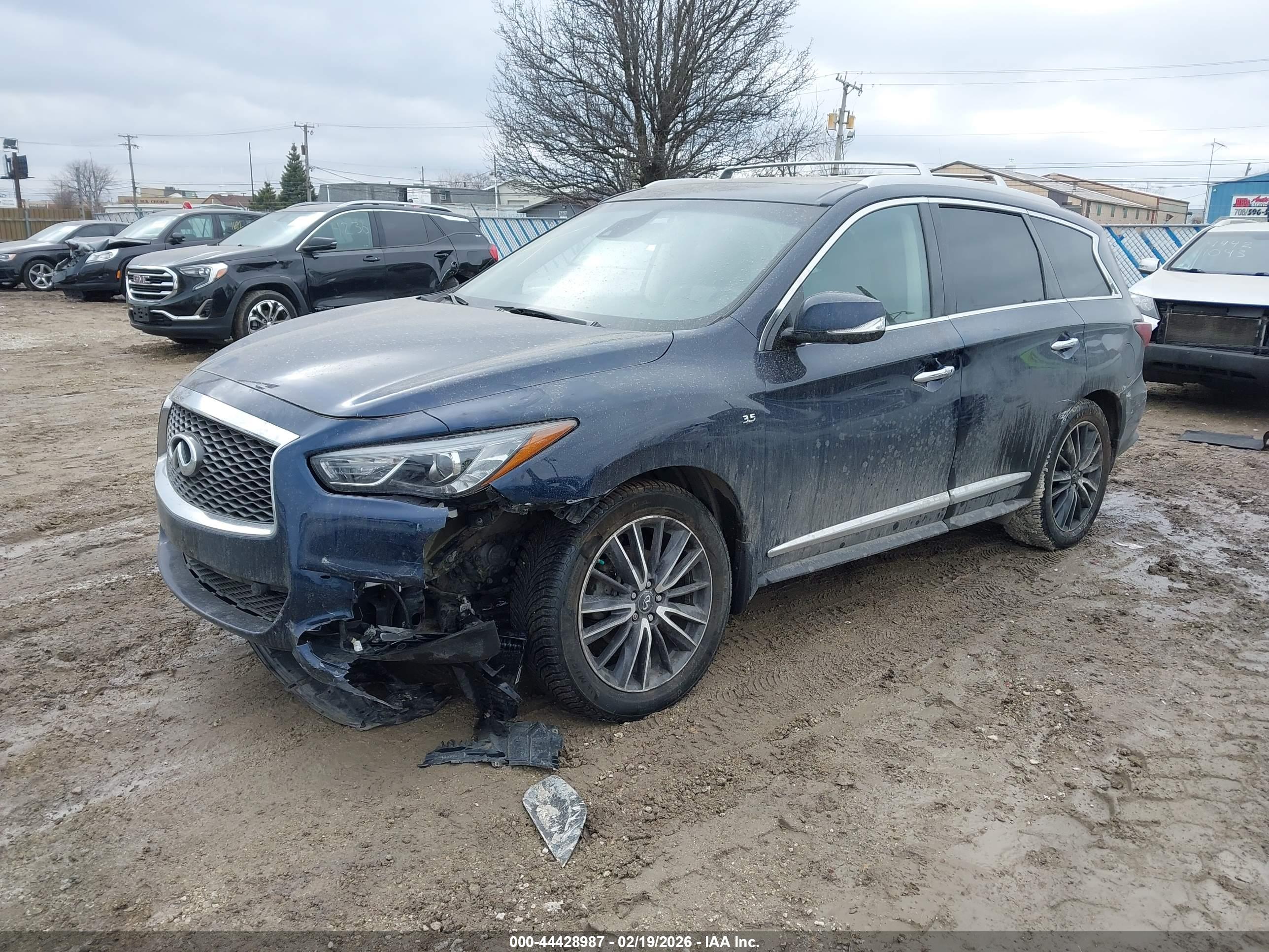 INFINITI QX60 image 2