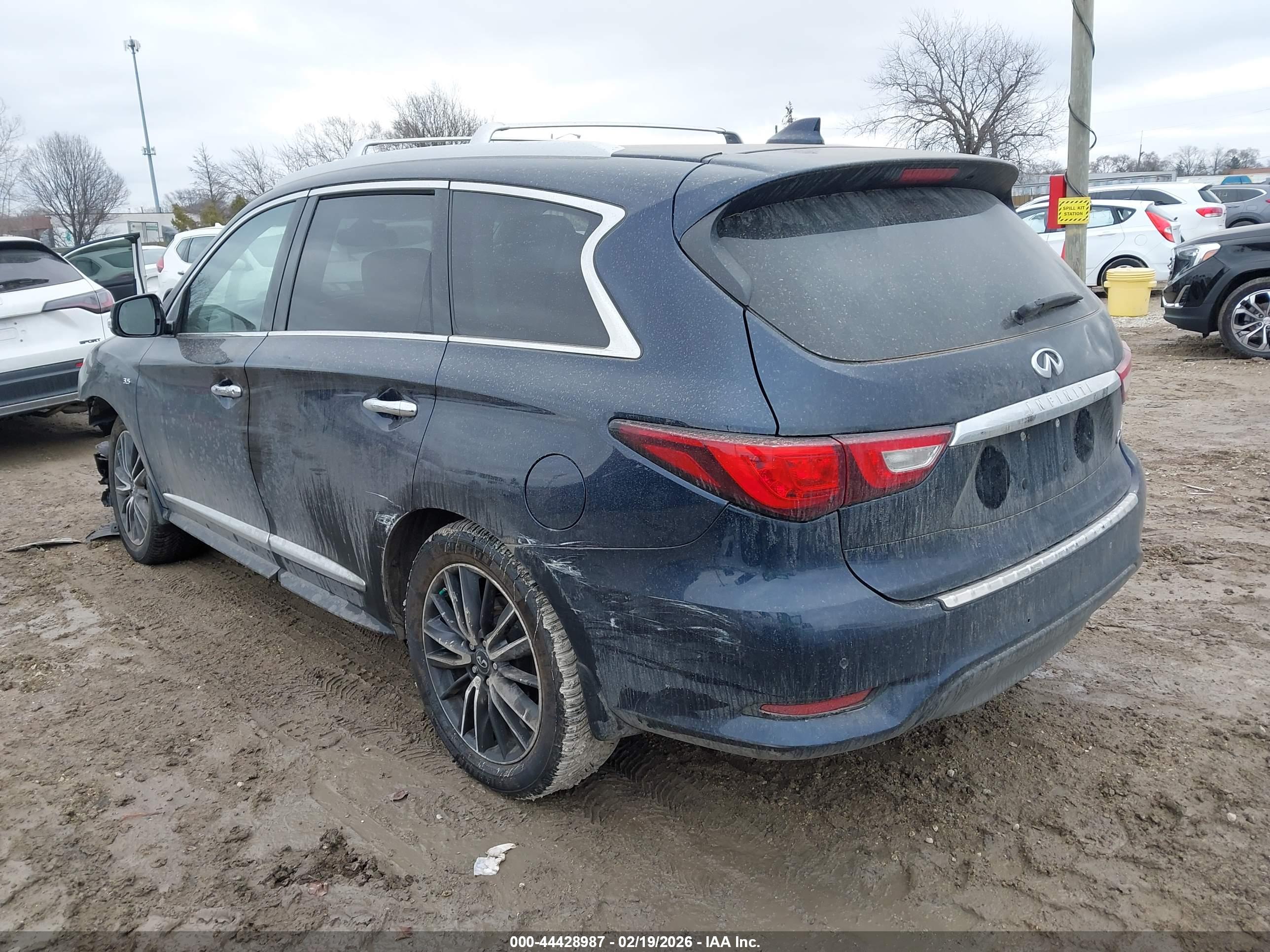 INFINITI QX60 image 3