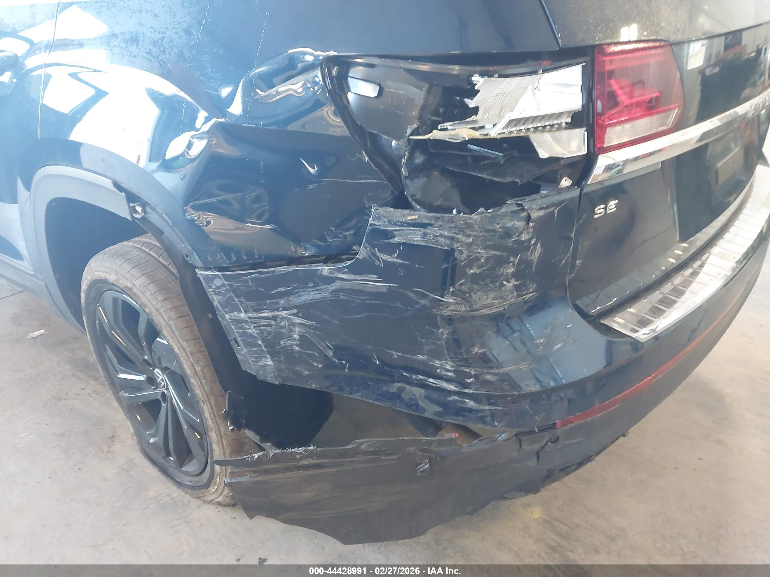 VOLKSWAGEN ATLAS image 6