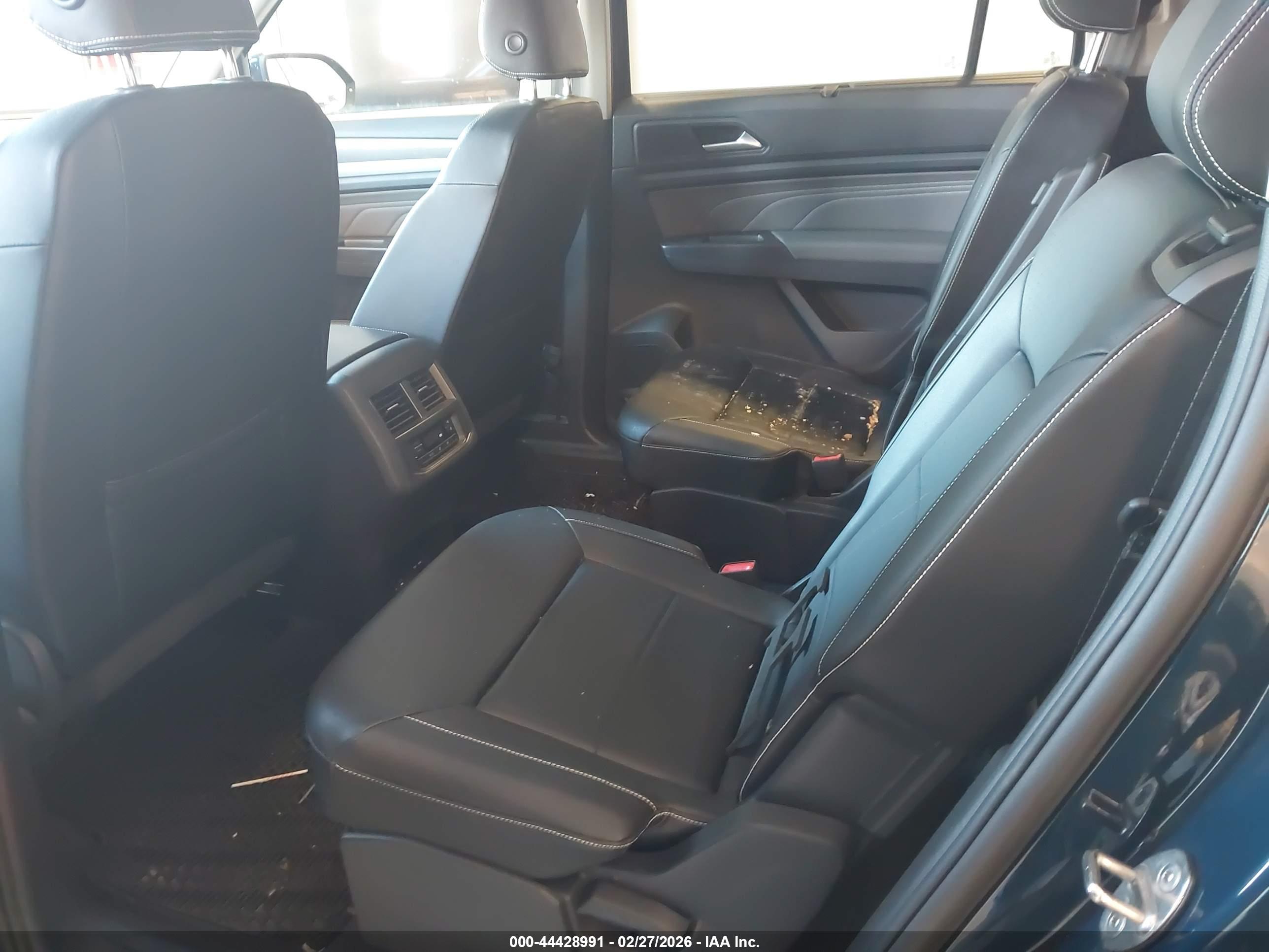 VOLKSWAGEN ATLAS image 8