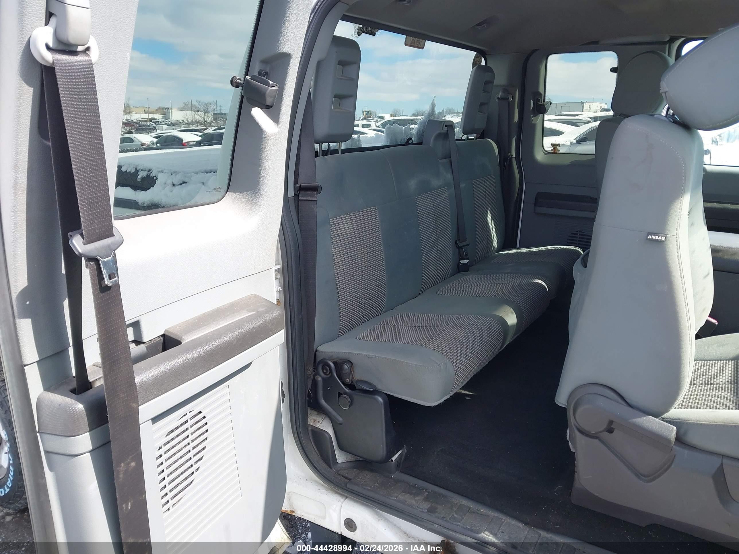 FORD F-350 image 8