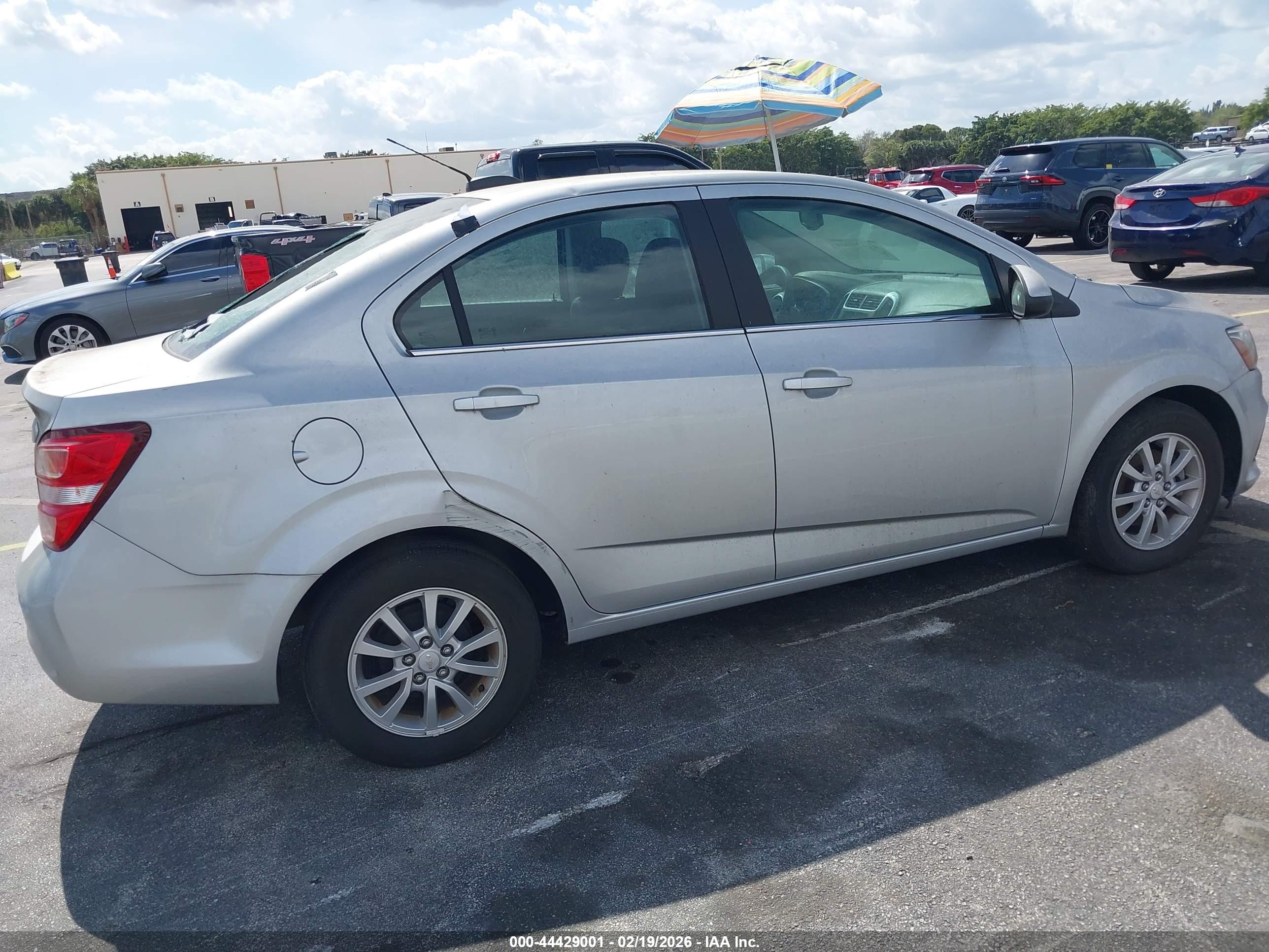 CHEVROLET SONIC image 6