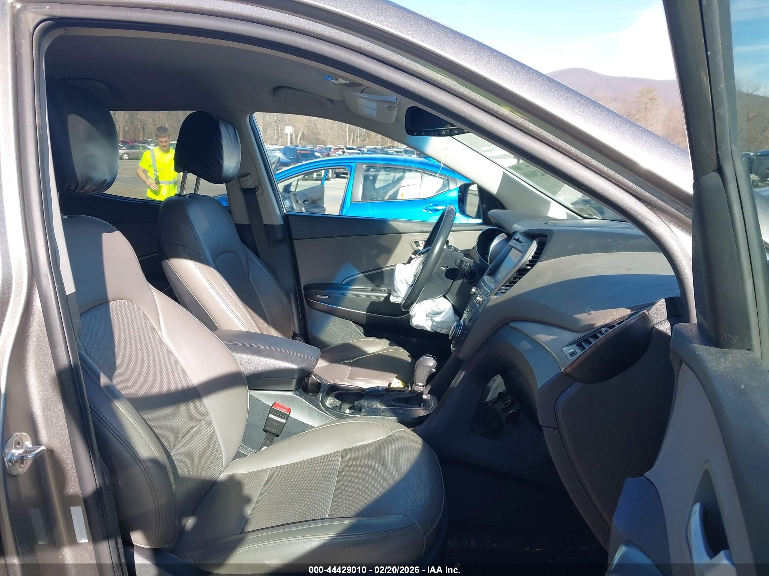 HYUNDAI SANTA image 5