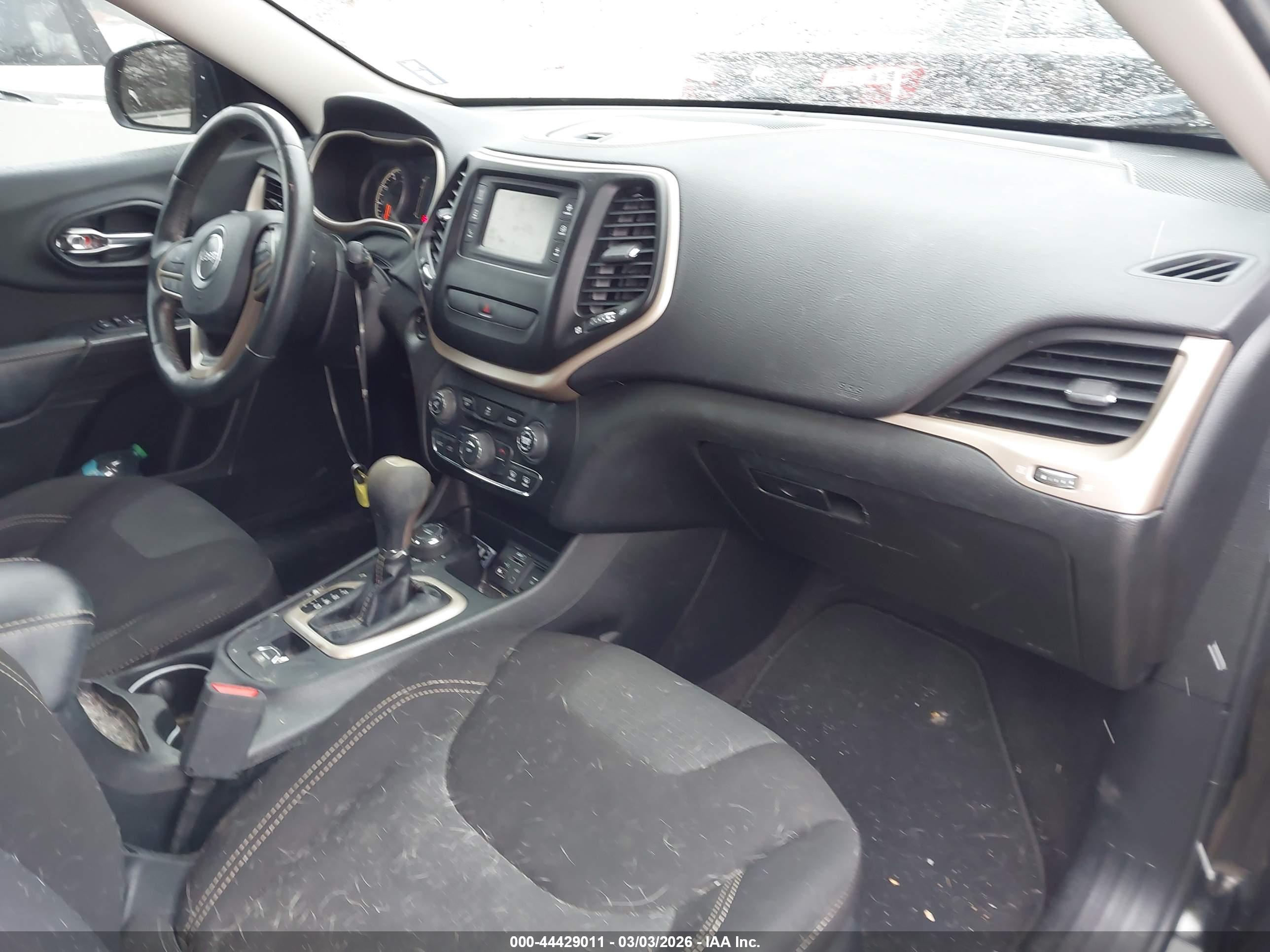 JEEP CHEROKEE image 5