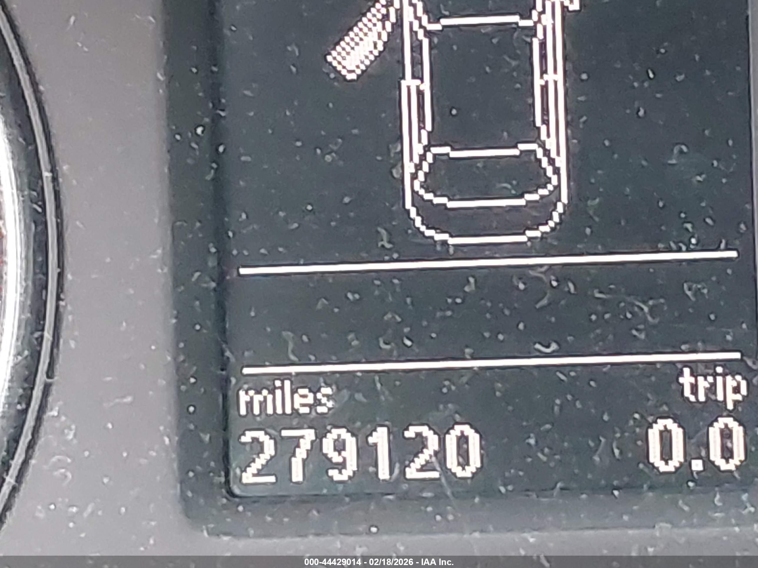 VOLKSWAGEN PASSAT image 7