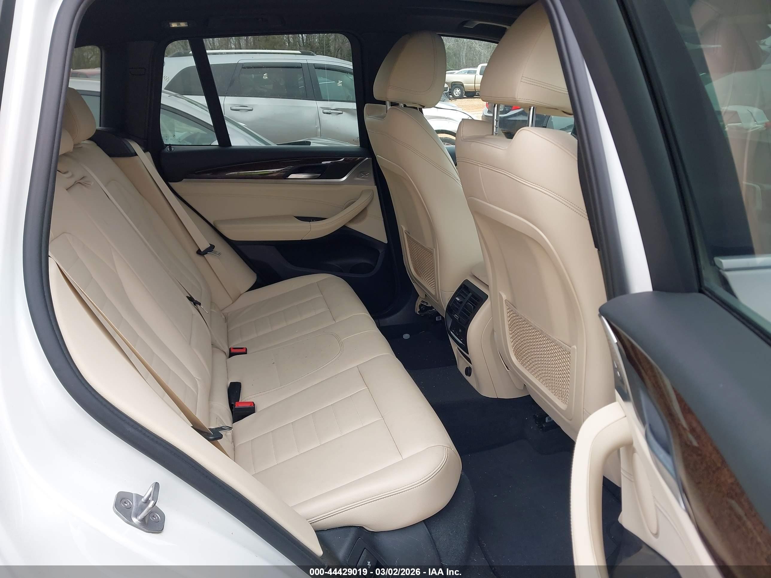 BMW X3 image 8