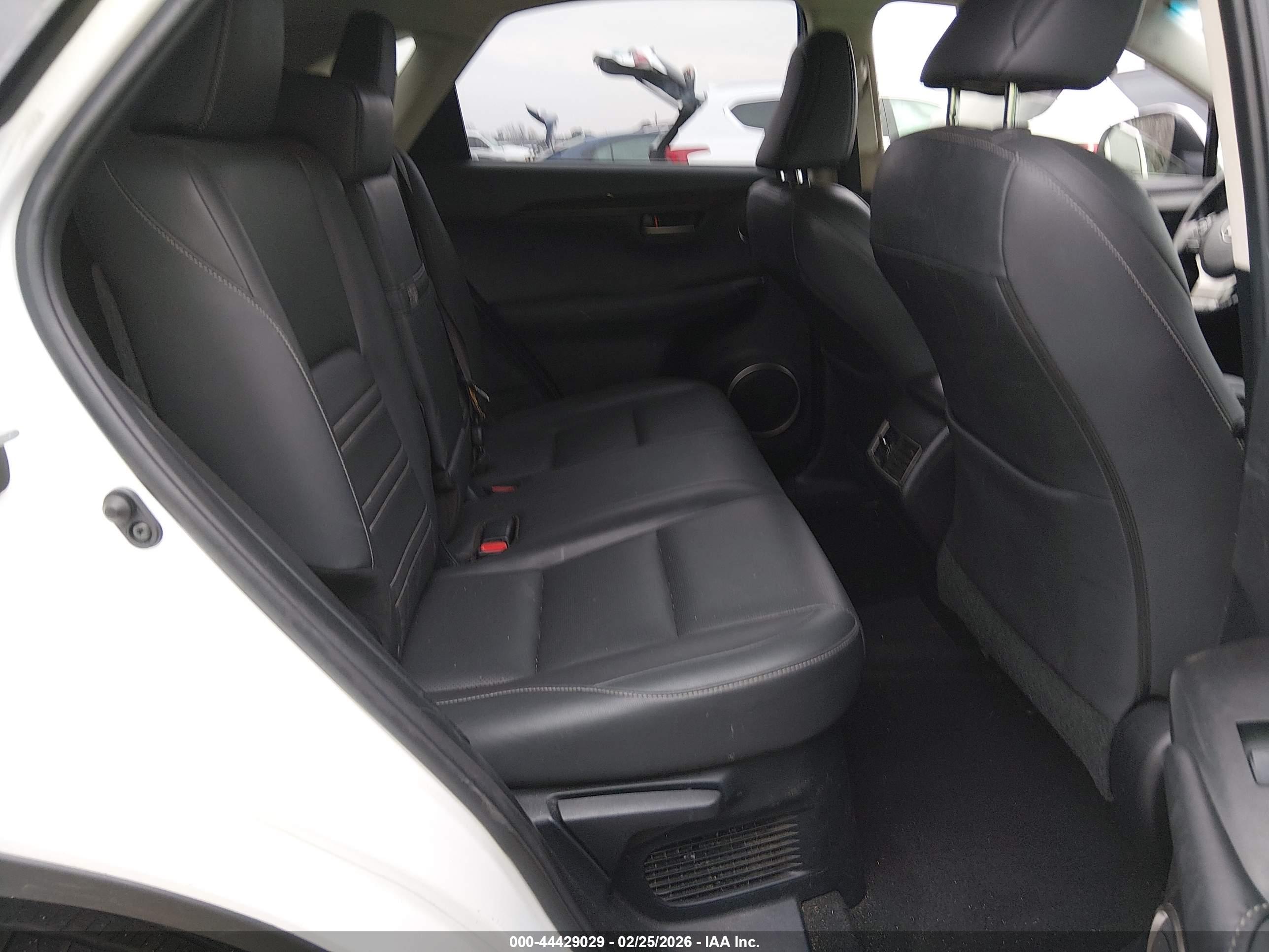 LEXUS NX image 8