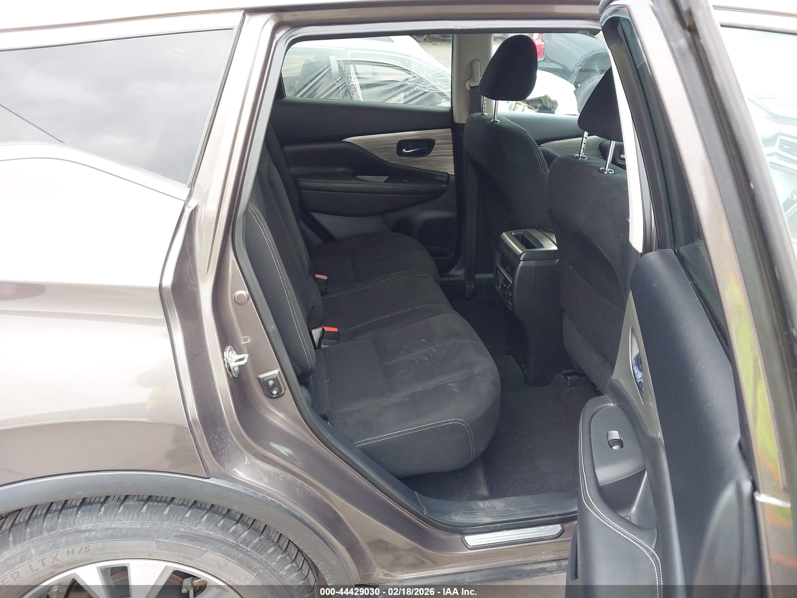 NISSAN MURANO image 8