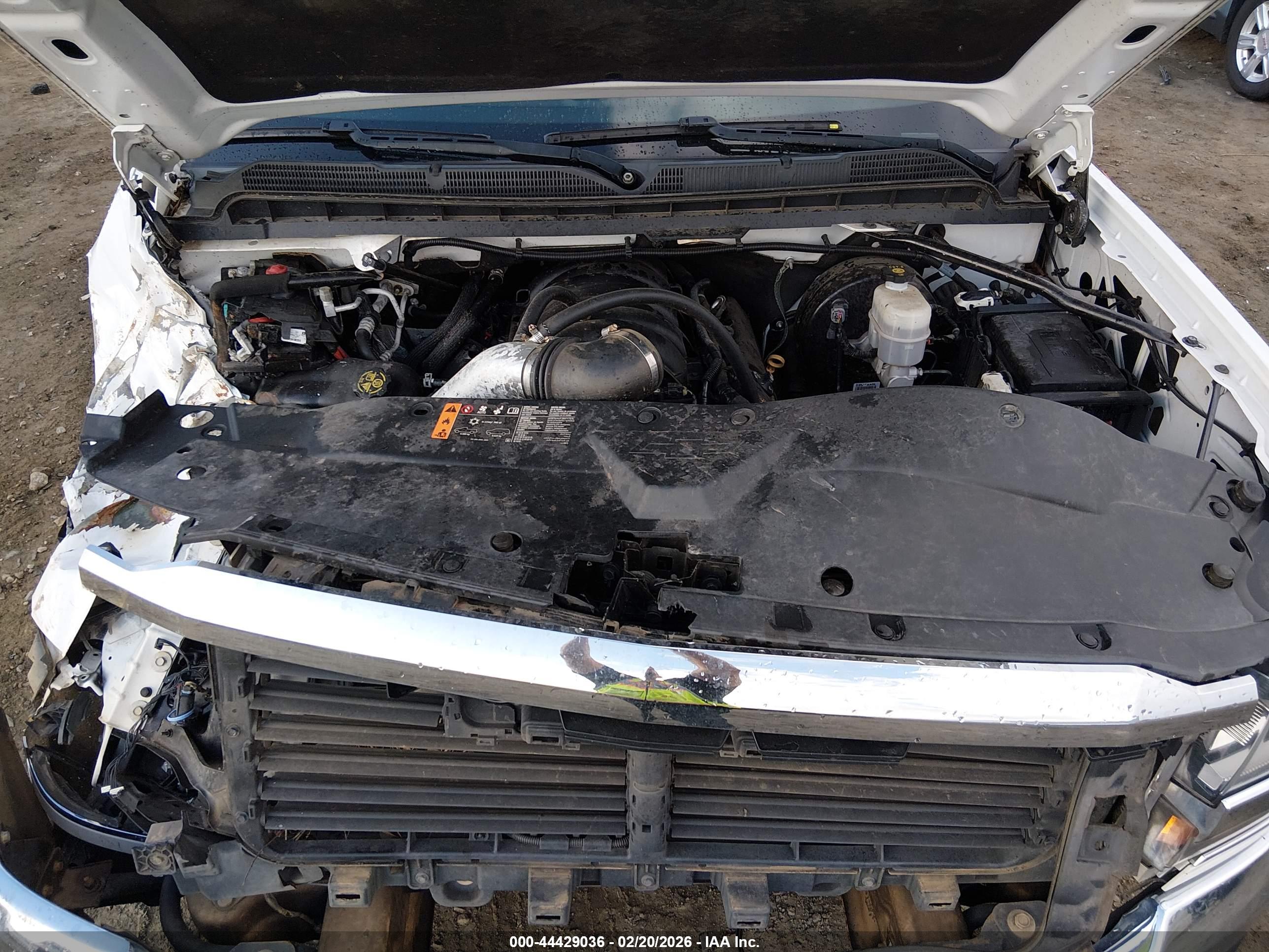CHEVROLET SILVERADO image 10