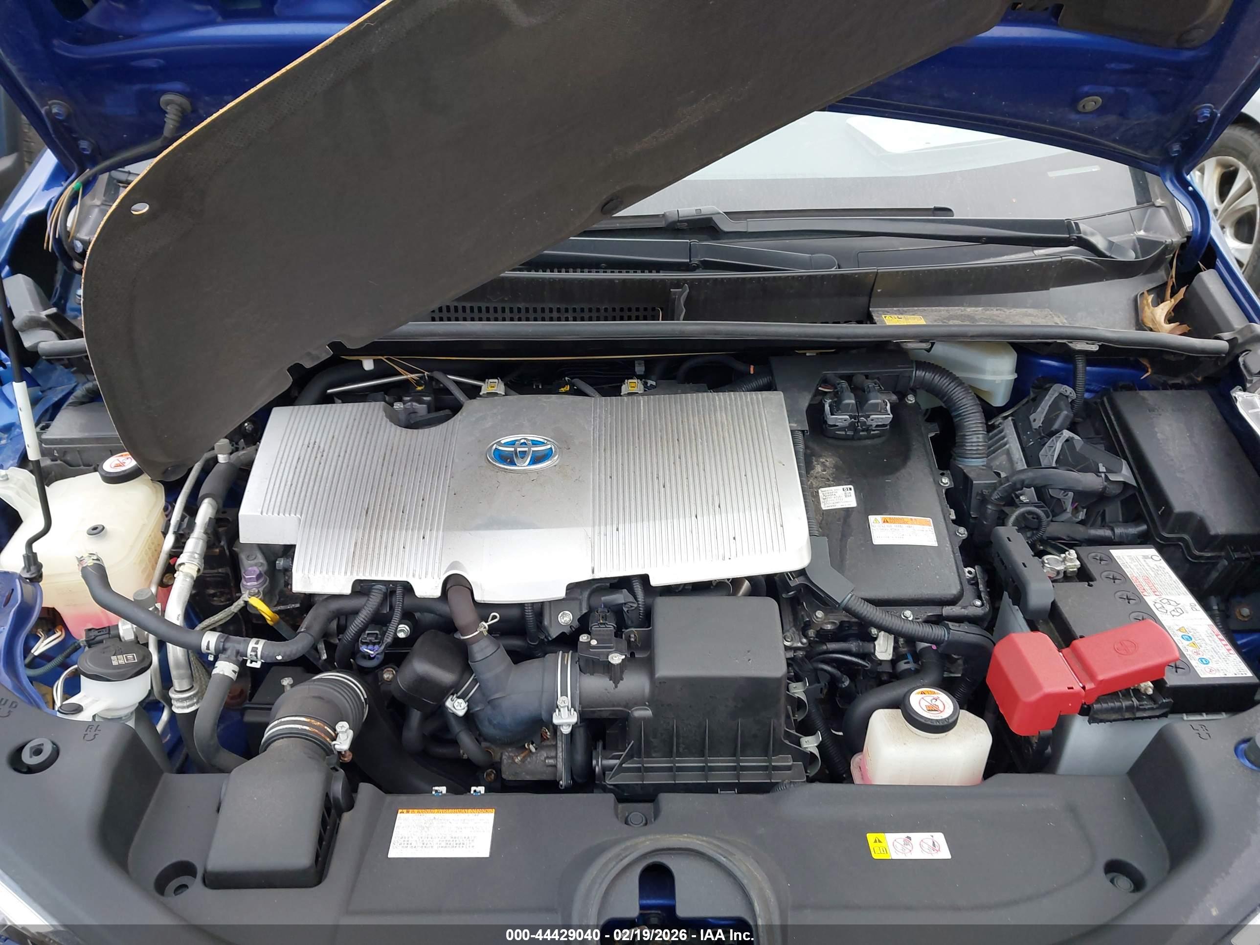 TOYOTA PRIUS image 10