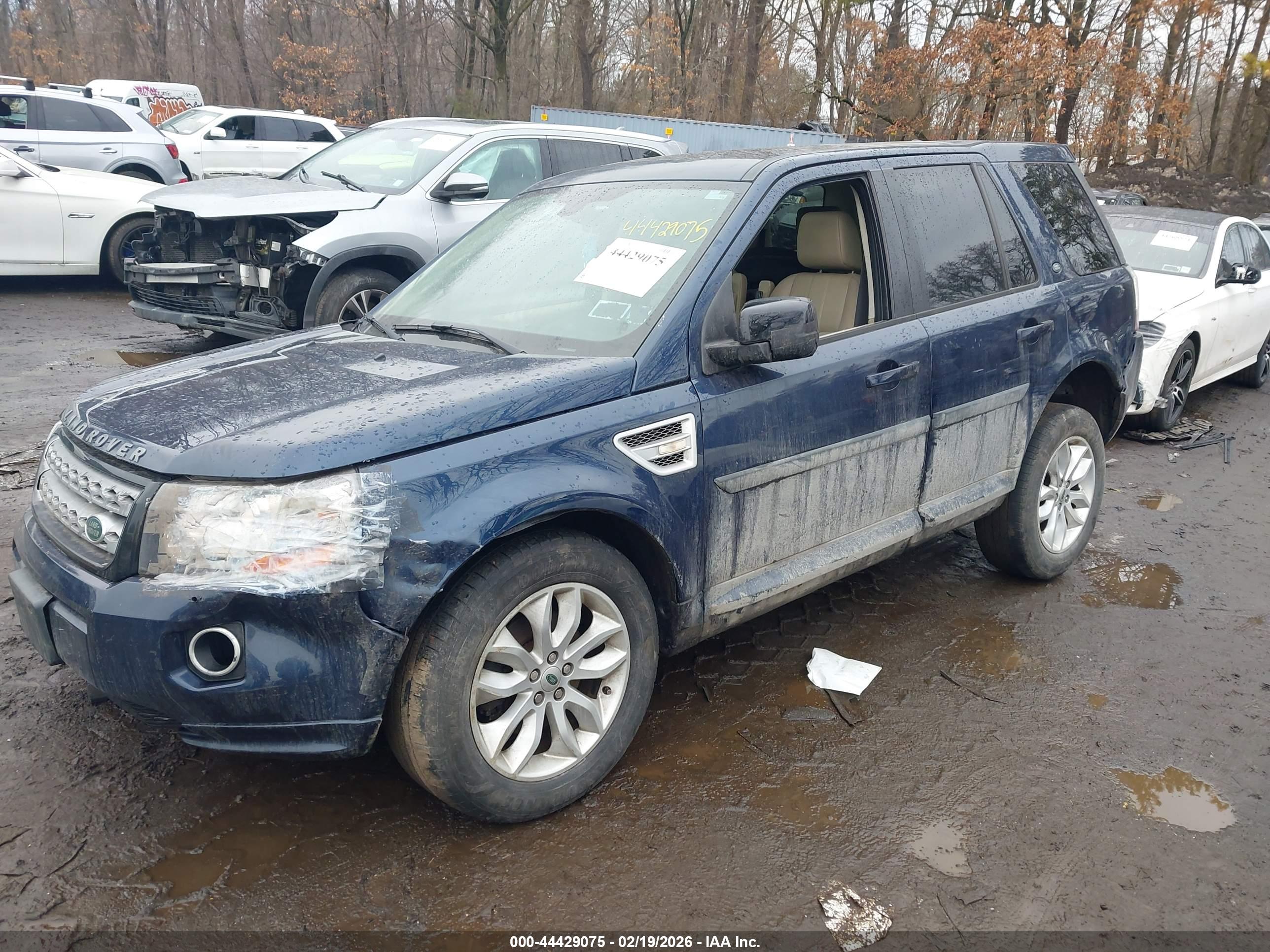 LAND ROVER image 2