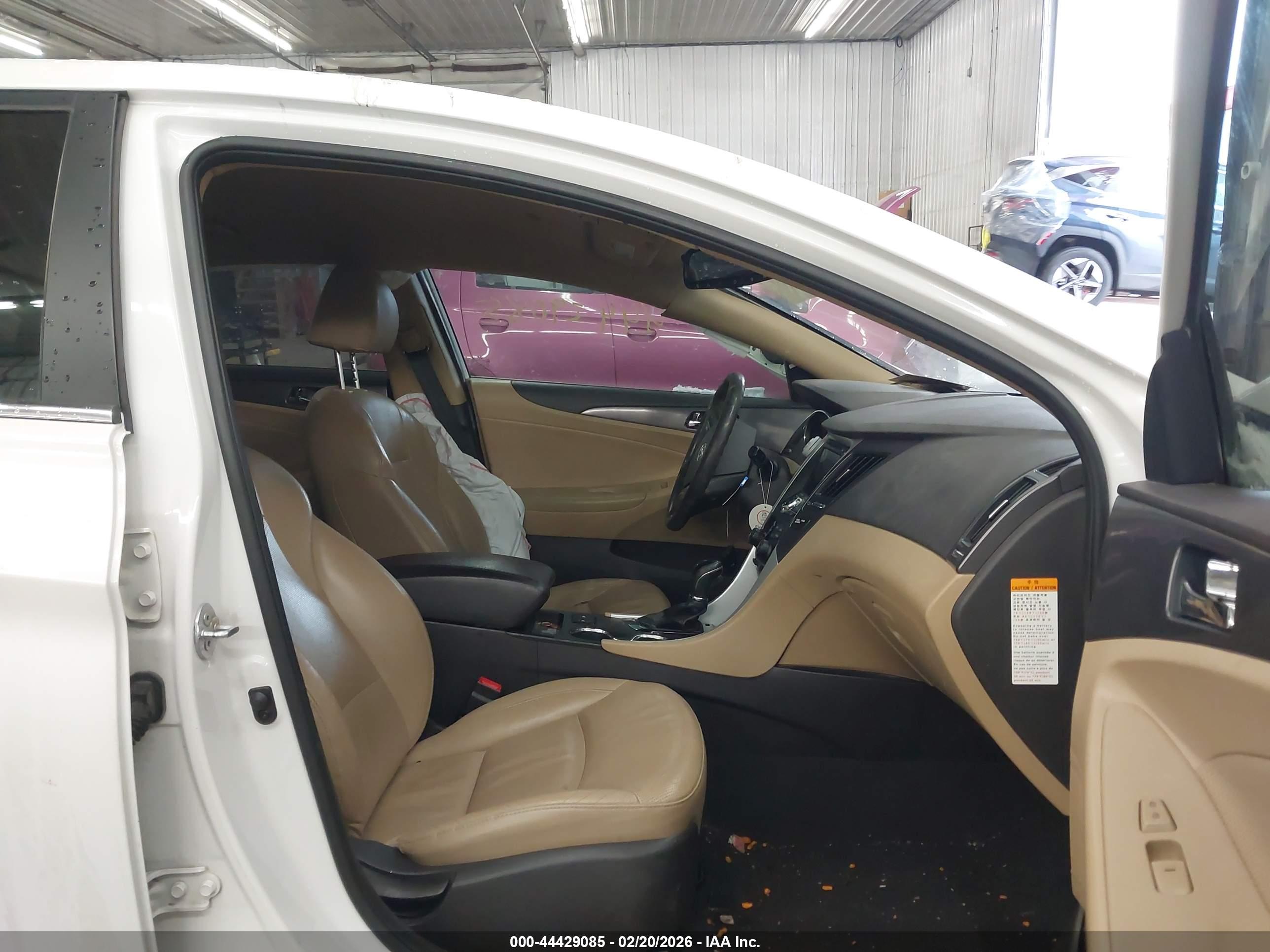 HYUNDAI SONATA image 5