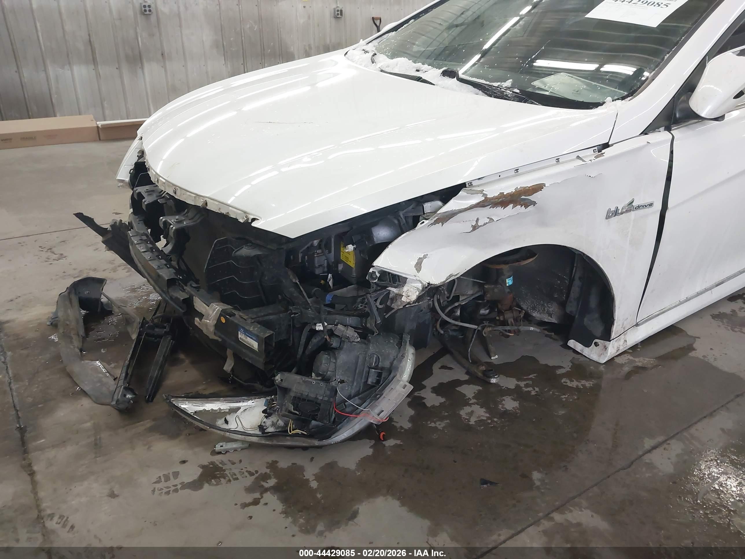 HYUNDAI SONATA image 6