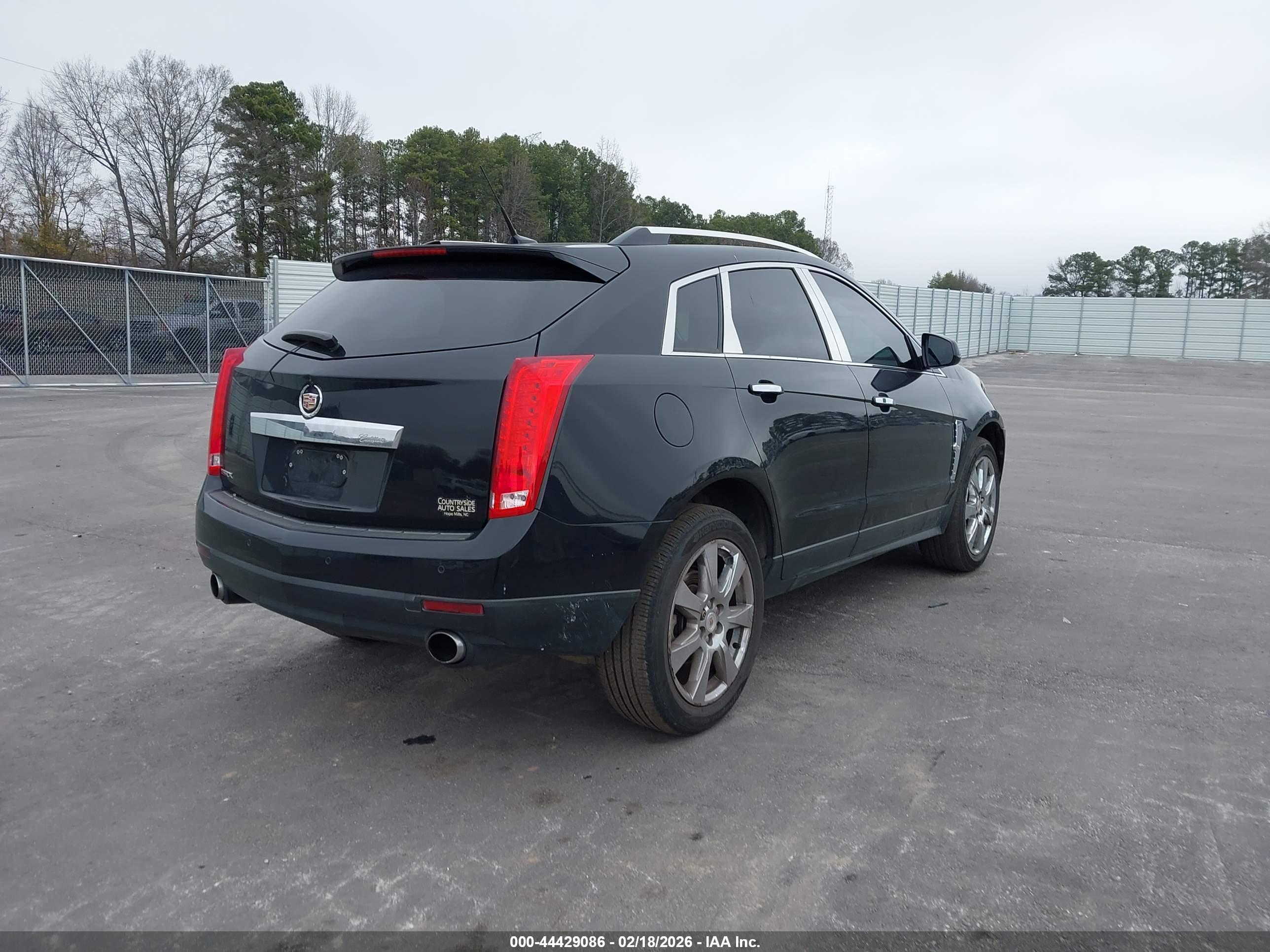 CADILLAC SRX image 4