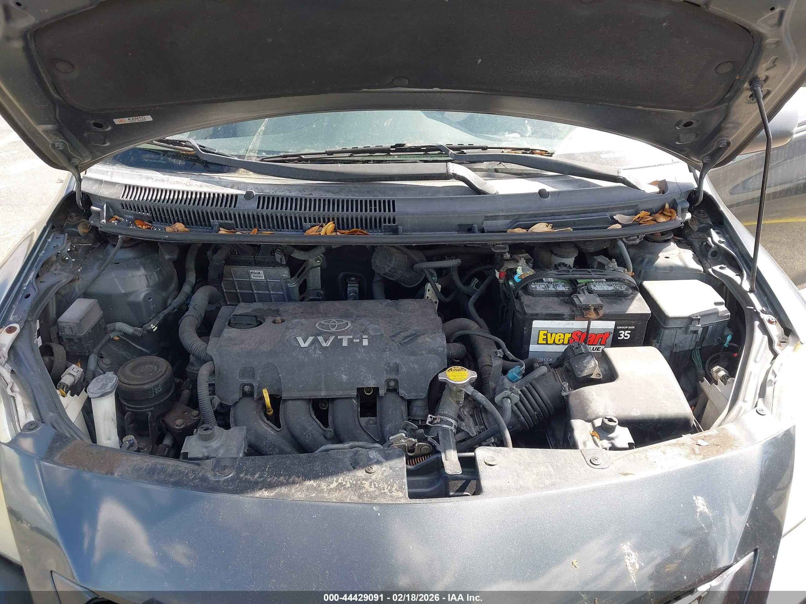 TOYOTA YARIS image 10