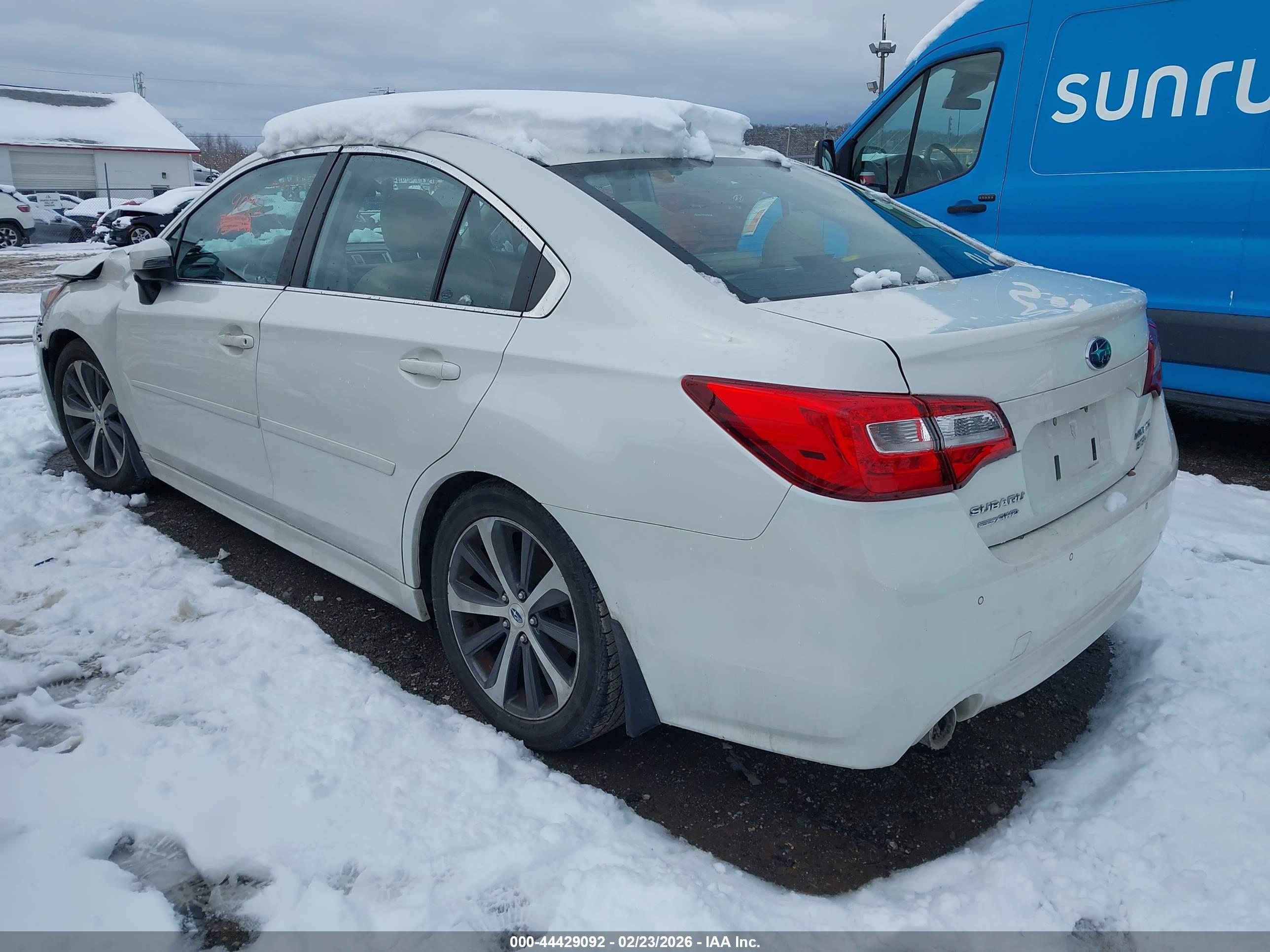 SUBARU LEGACY image 3