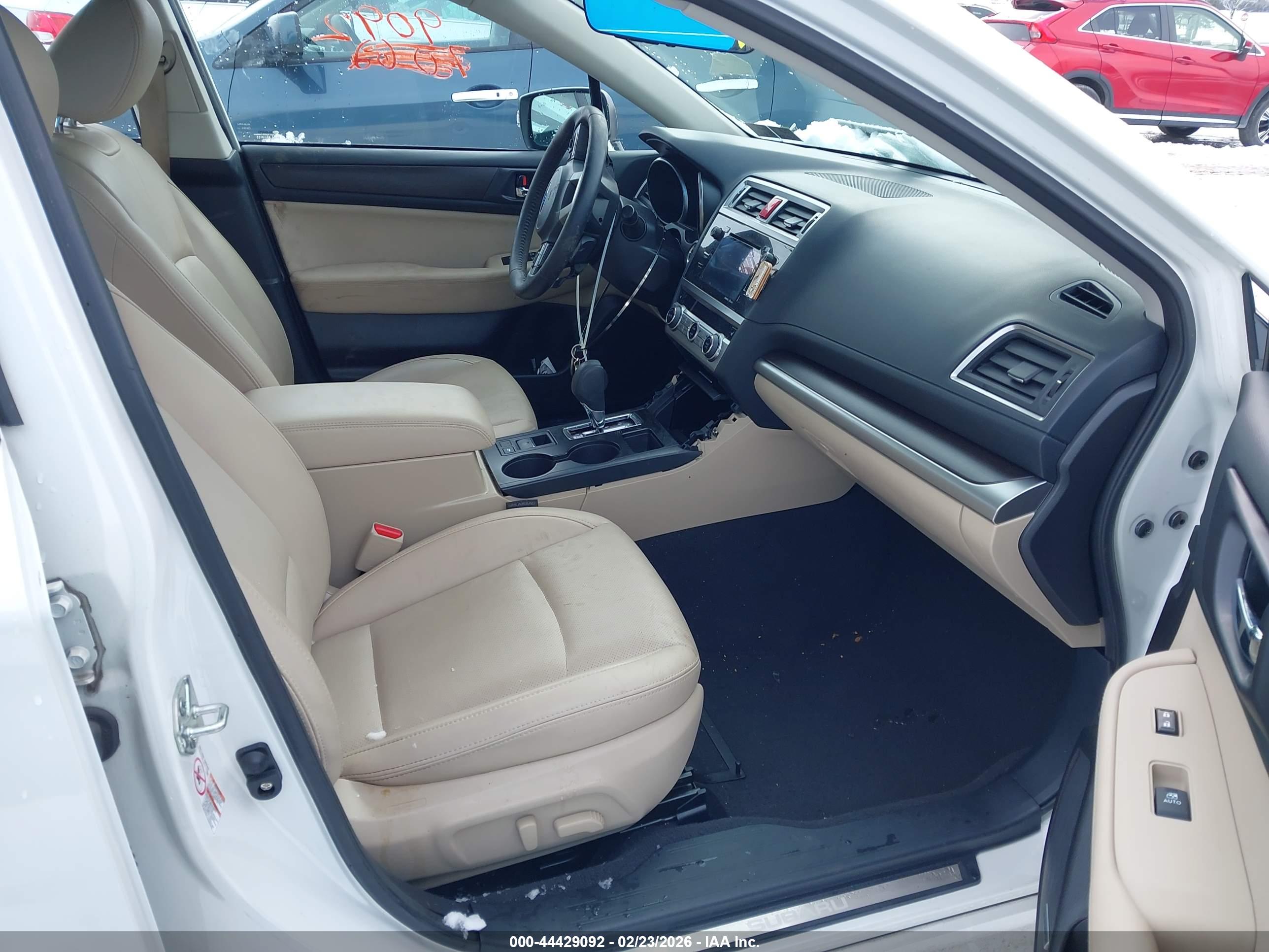 SUBARU LEGACY image 5