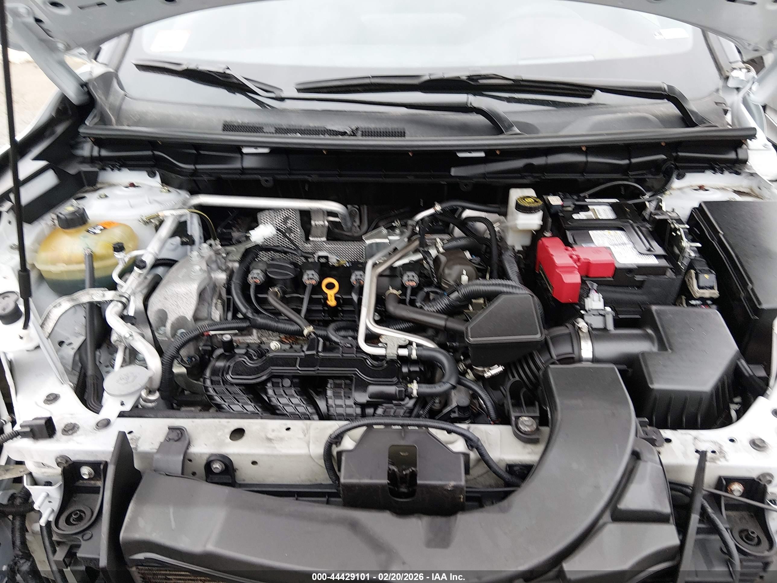 MITSUBISHI OUTLANDER image 10