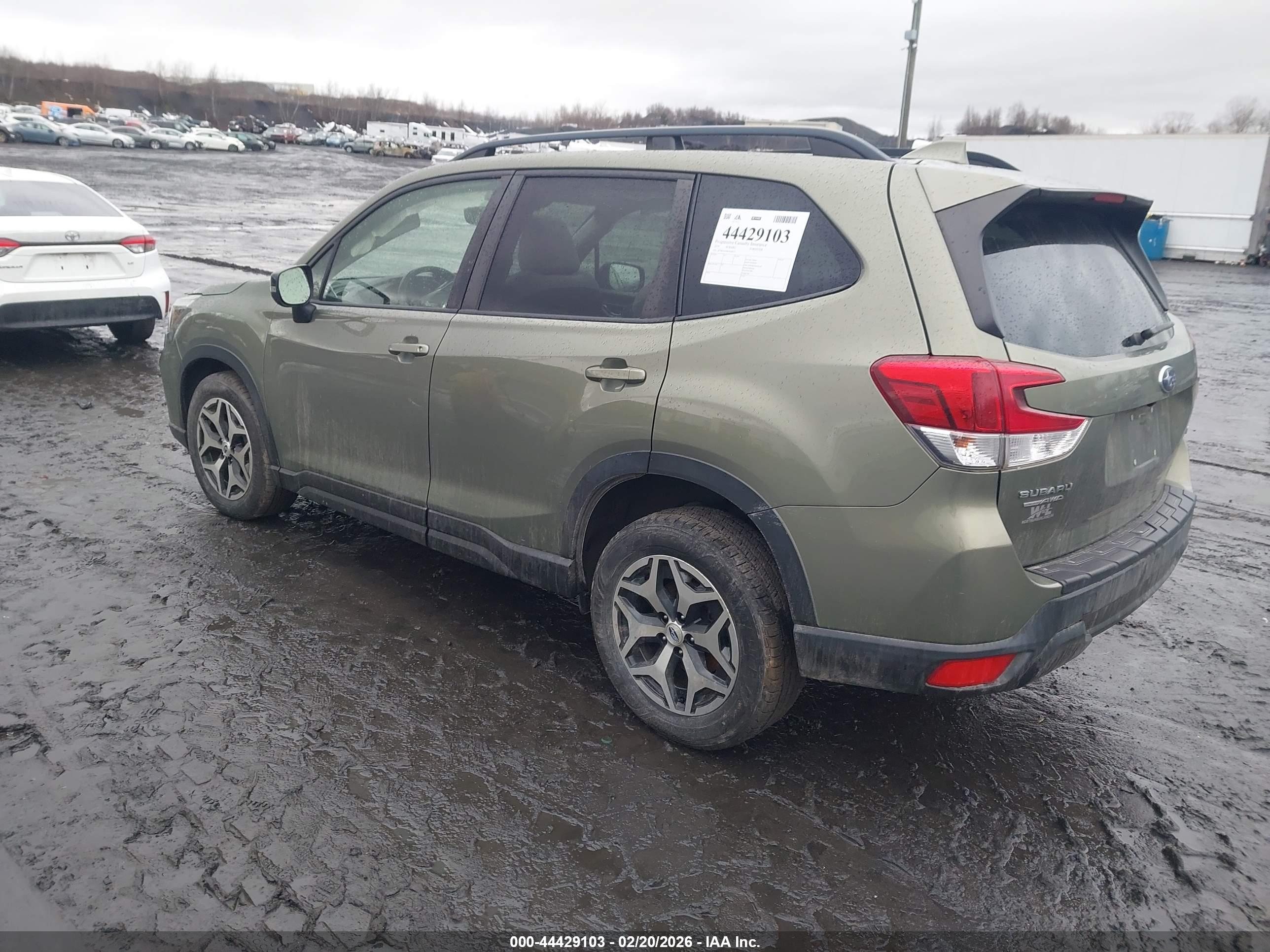 SUBARU FORESTER image 3