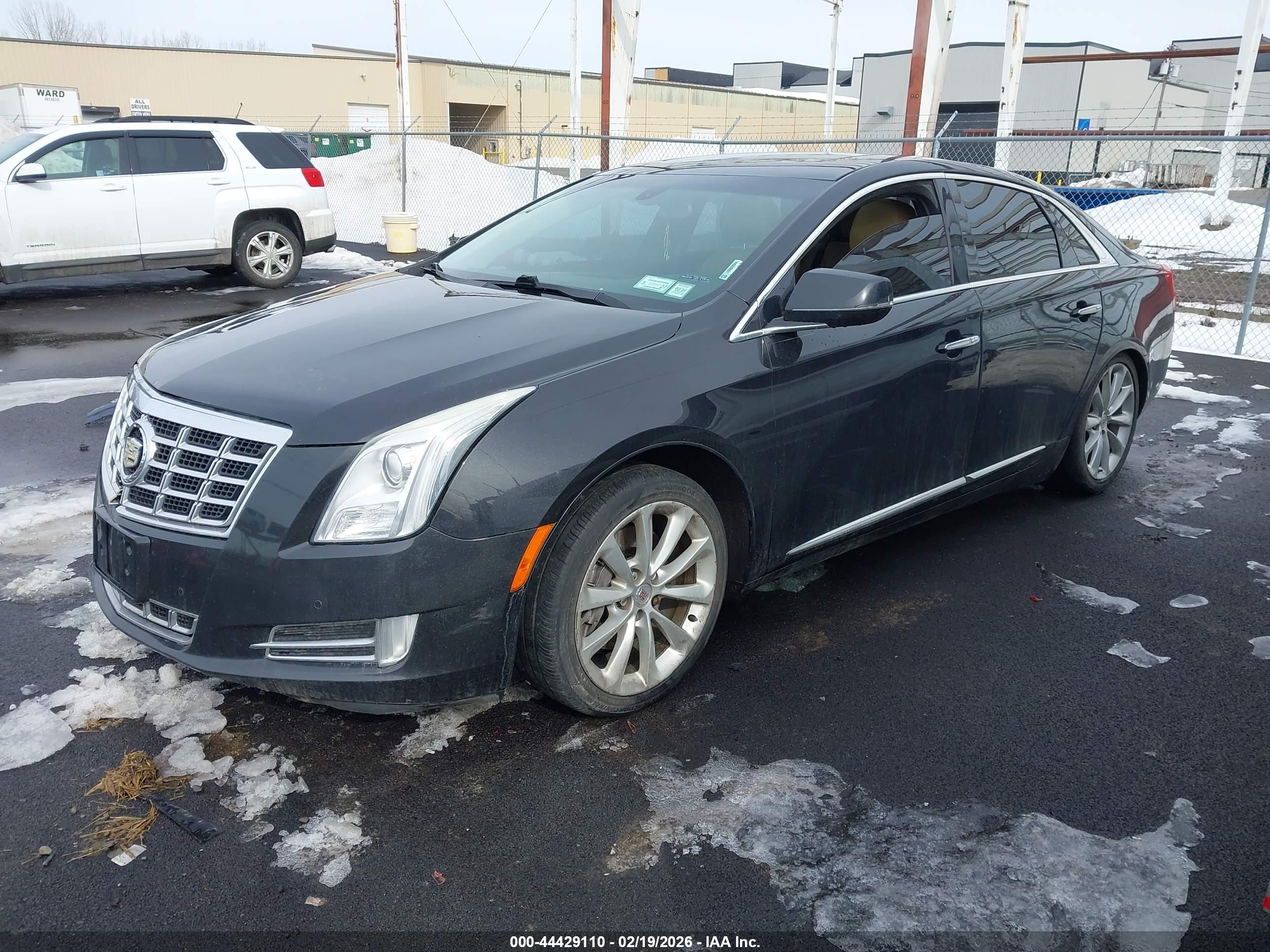 CADILLAC XTS image 2