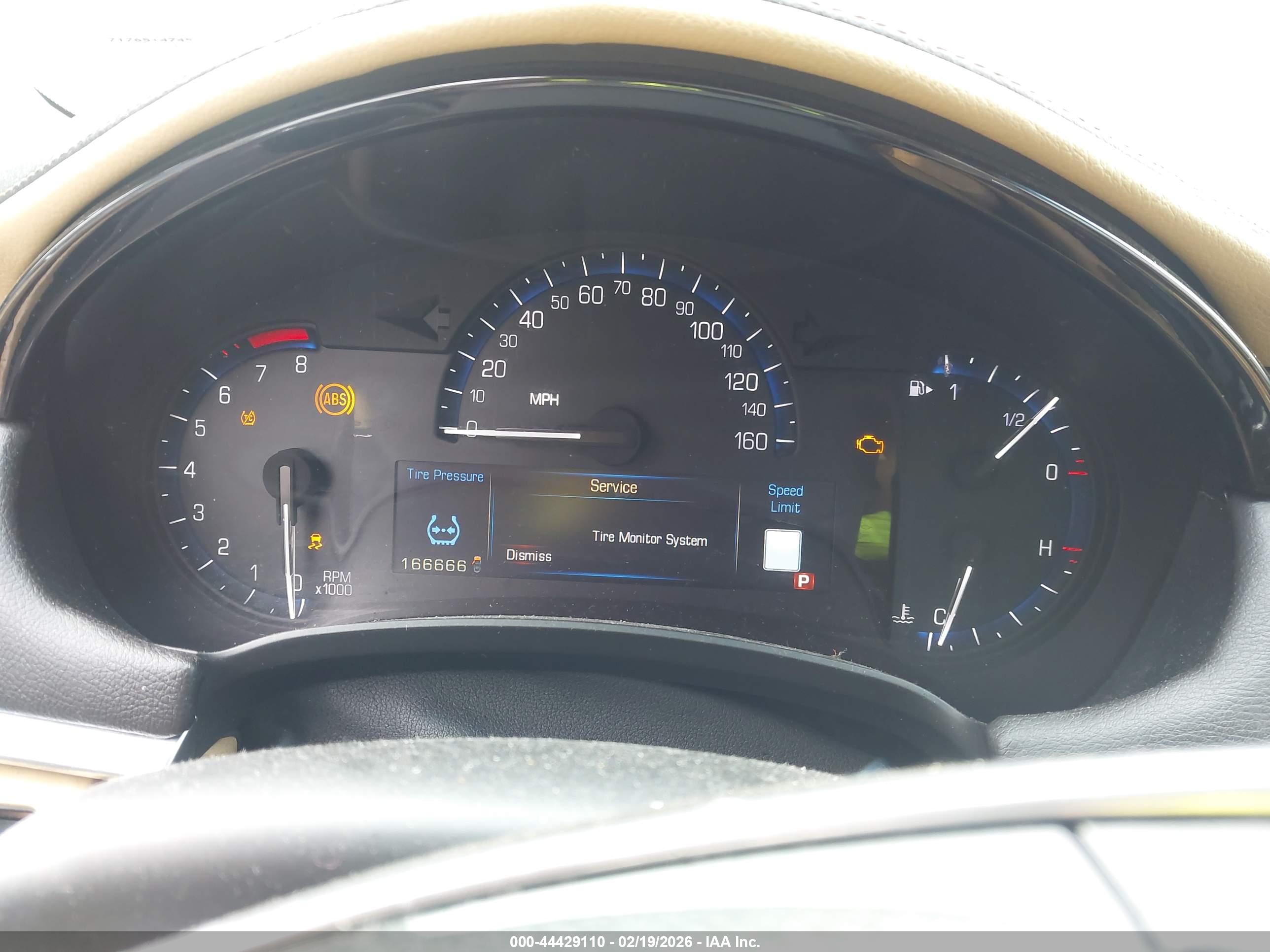 CADILLAC XTS image 7
