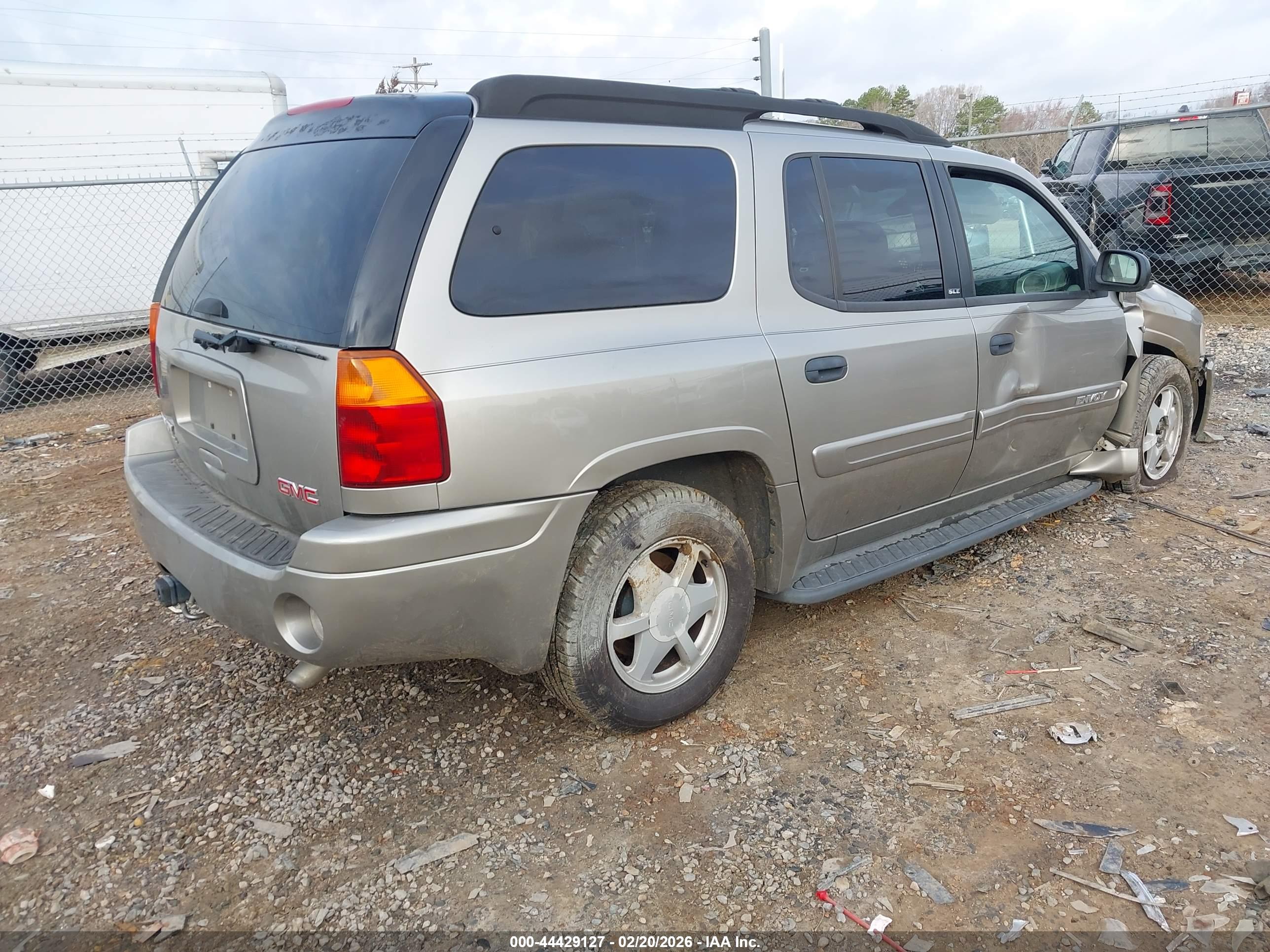 GMC ENVOY image 4
