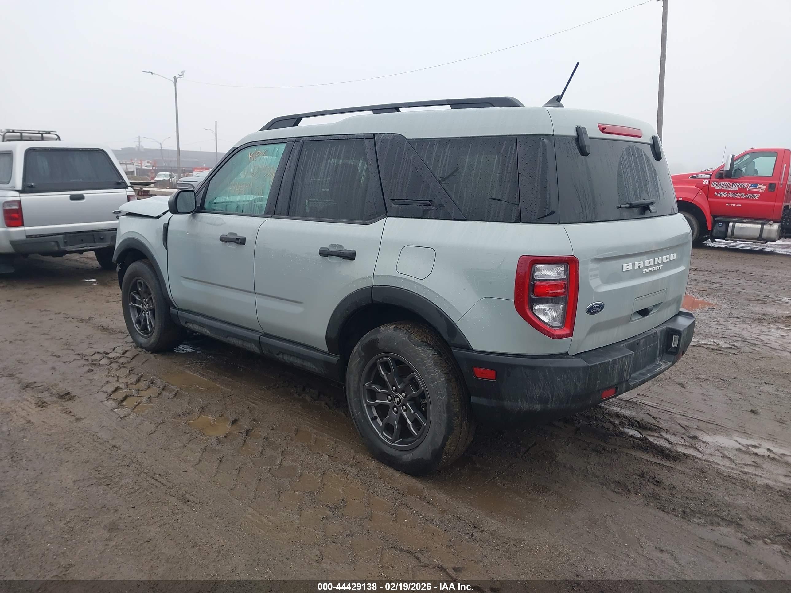 FORD BRONCO image 3