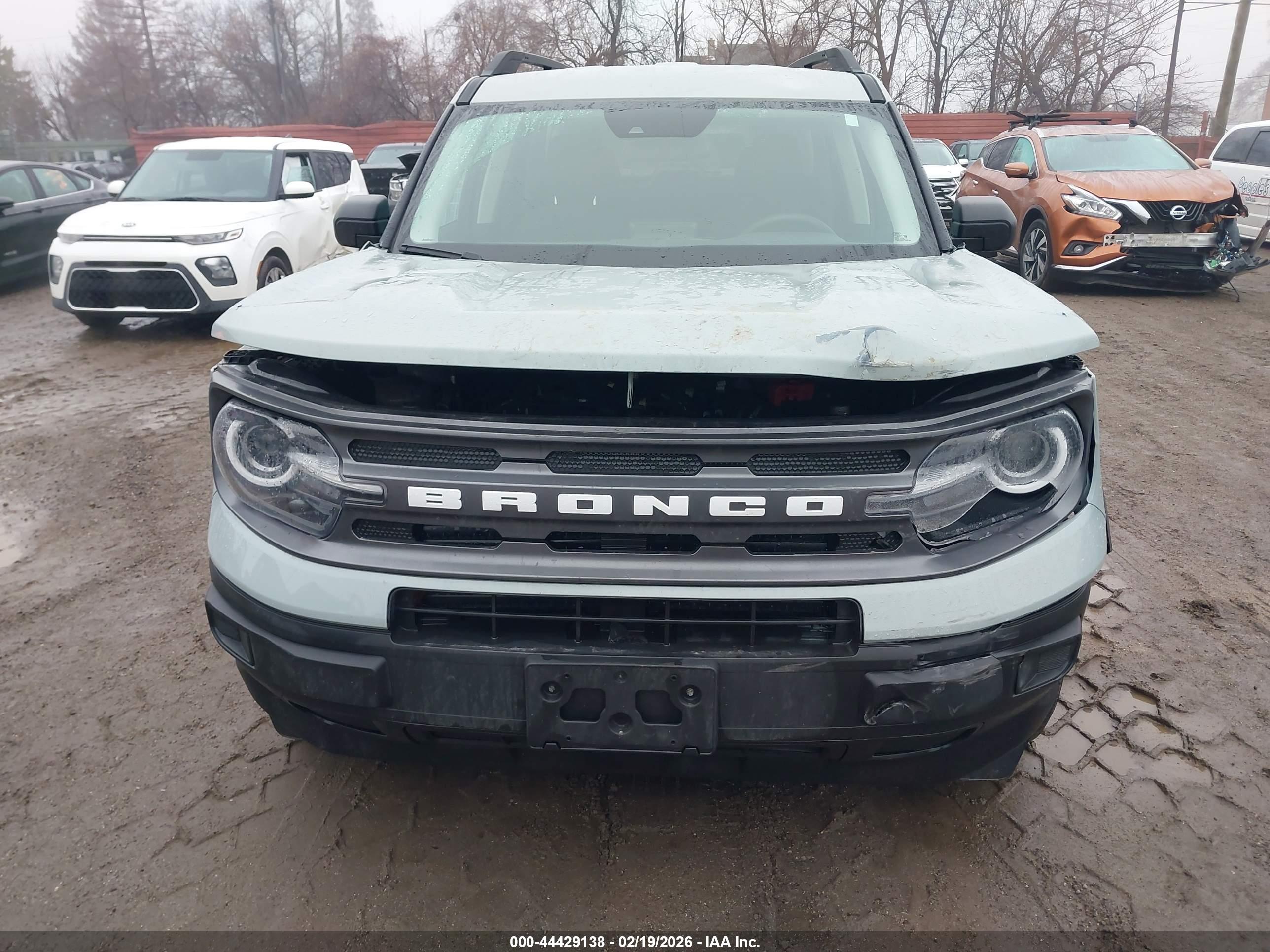 FORD BRONCO image 6