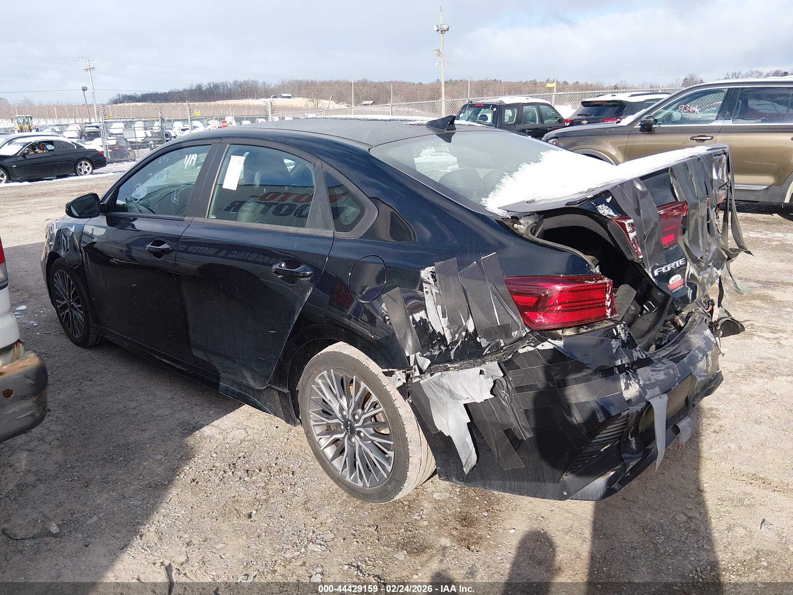 KIA FORTE image 3
