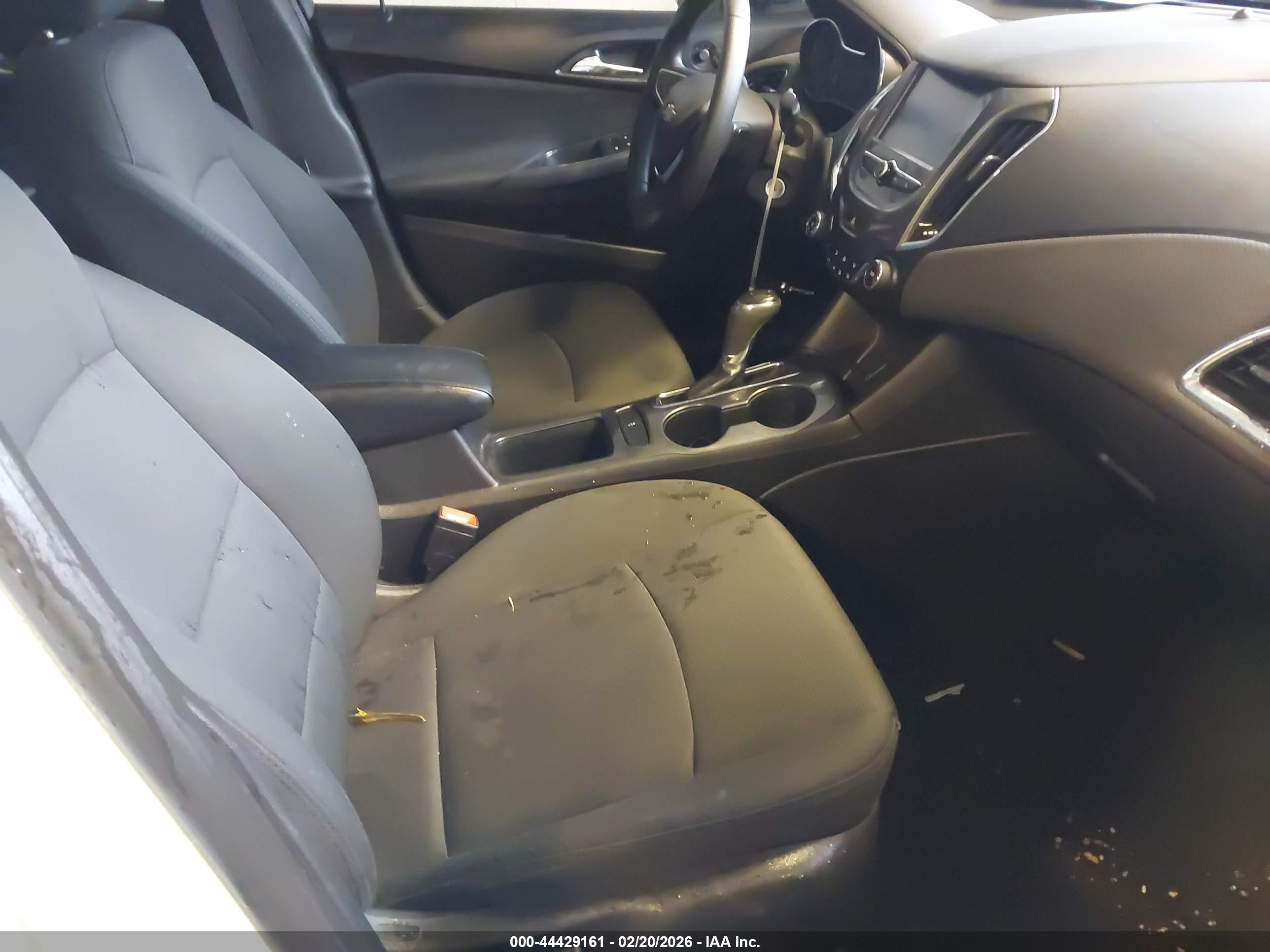 CHEVROLET CRUZE image 5