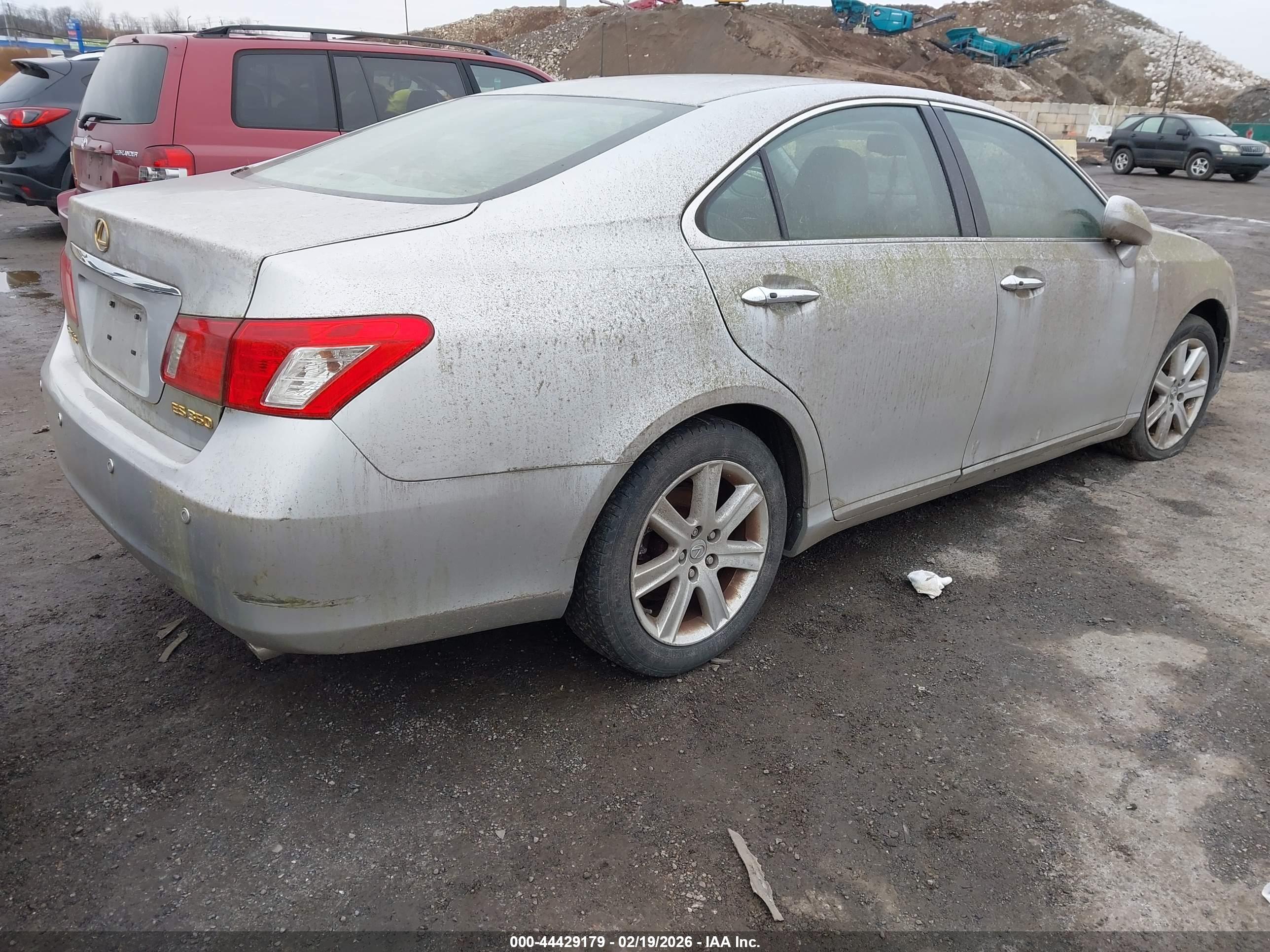 LEXUS ES image 4