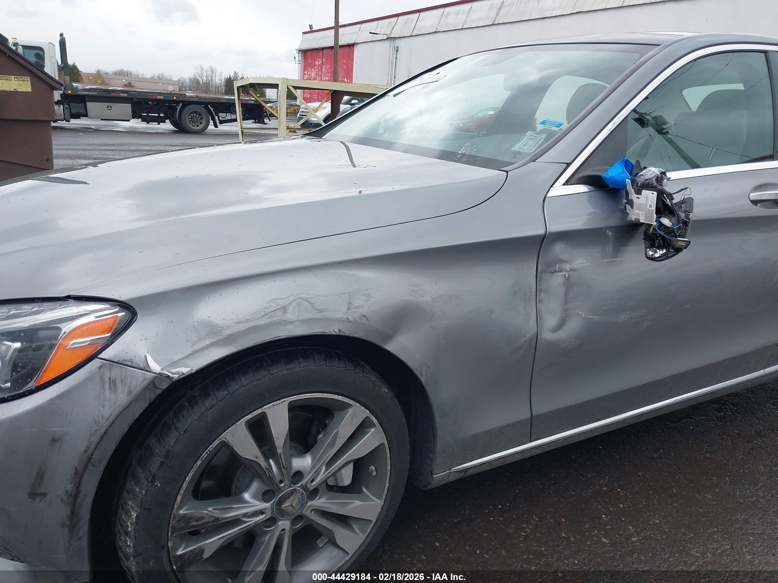 MERCEDES-BENZ C image 6