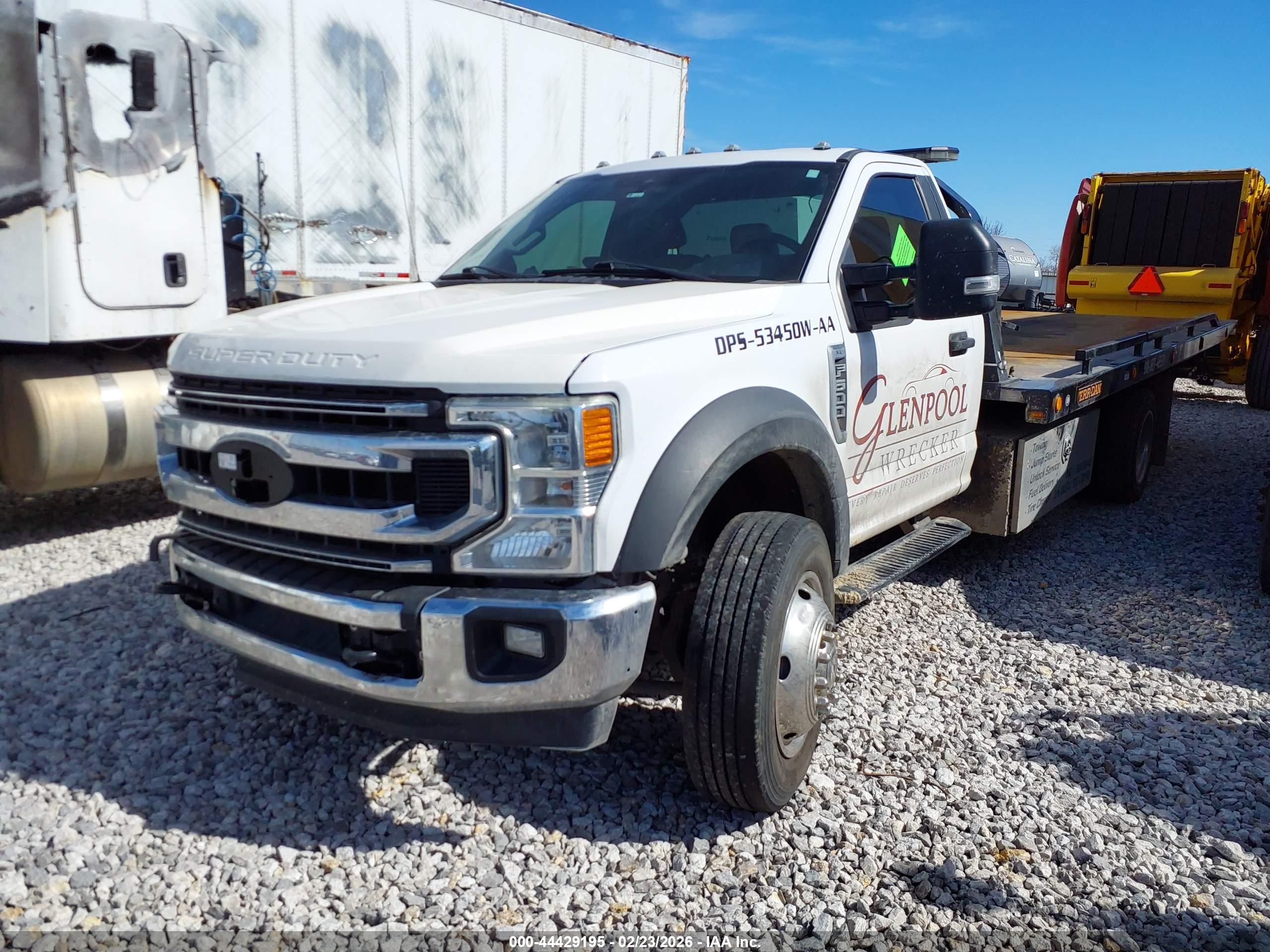FORD F-600 image 2
