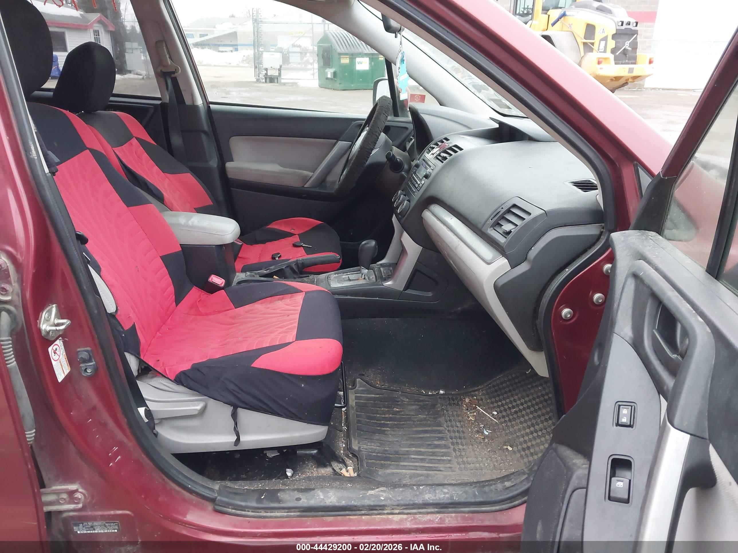 SUBARU FORESTER image 5