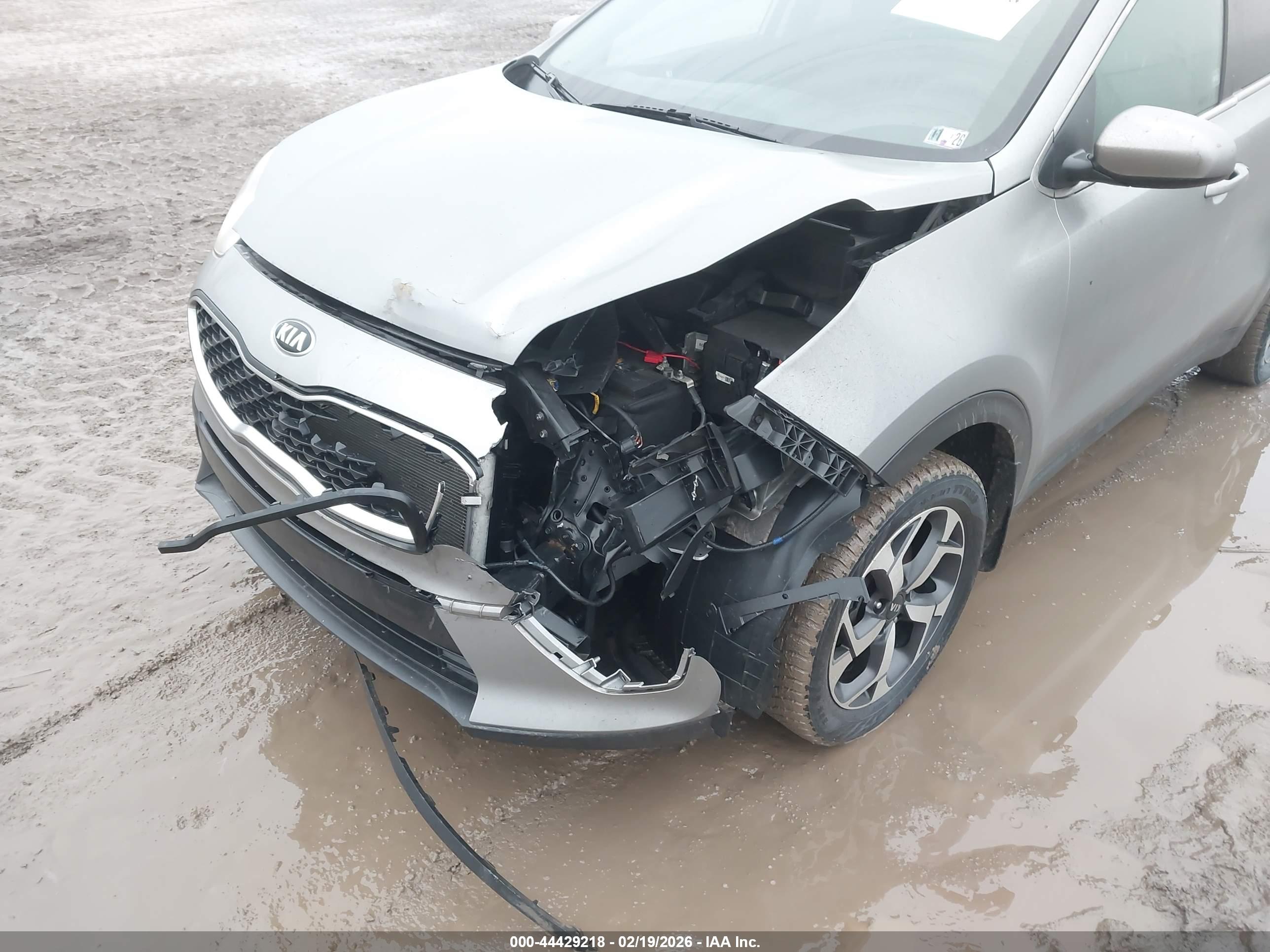 KIA SPORTAGE image 6