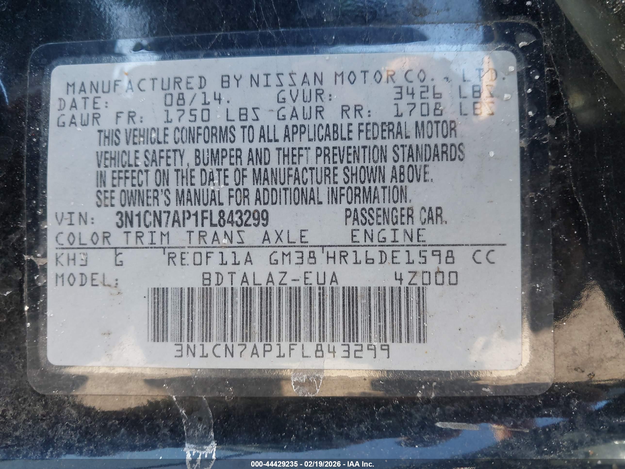 NISSAN VERSA image 9