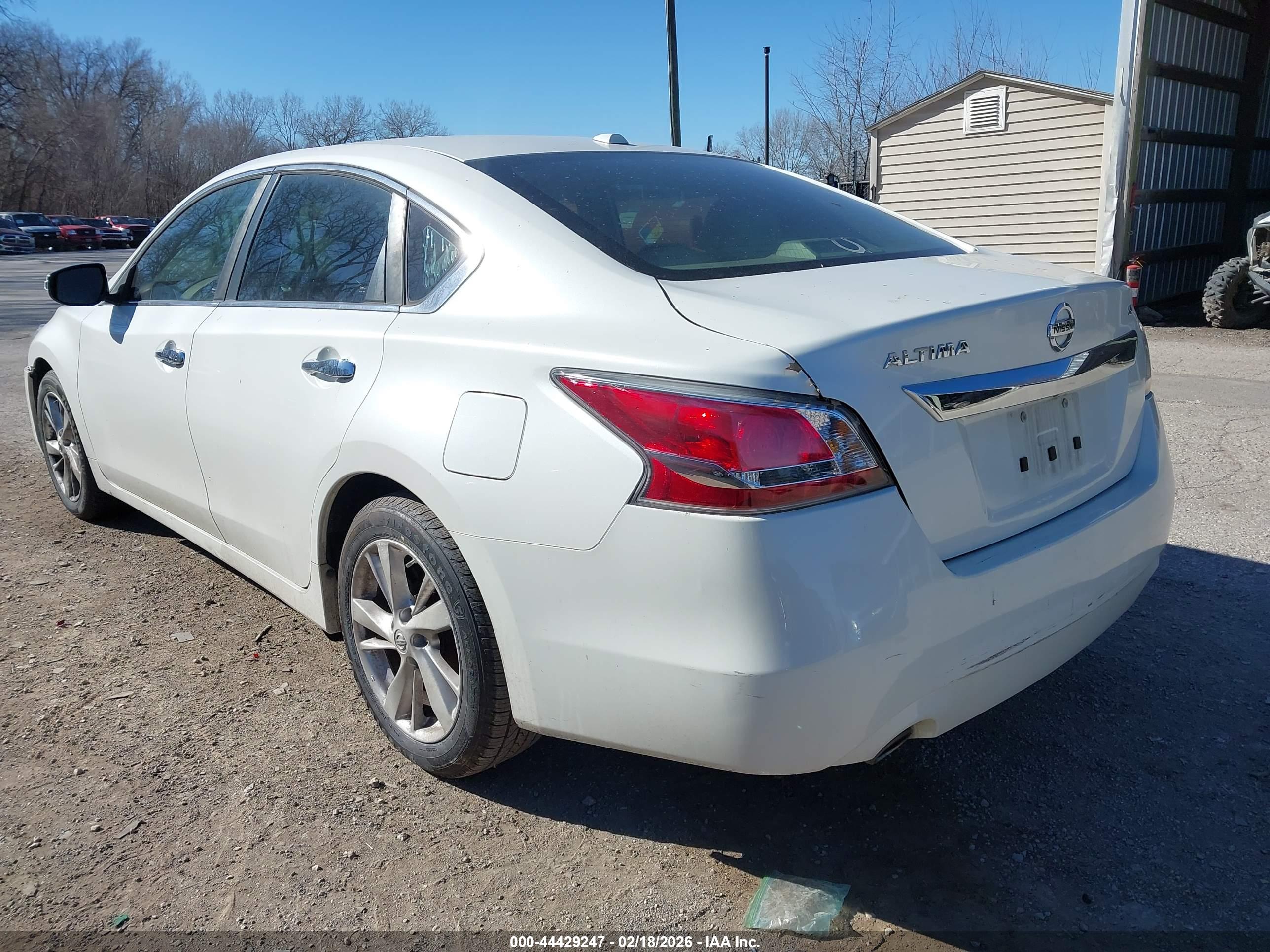 NISSAN ALTIMA image 3
