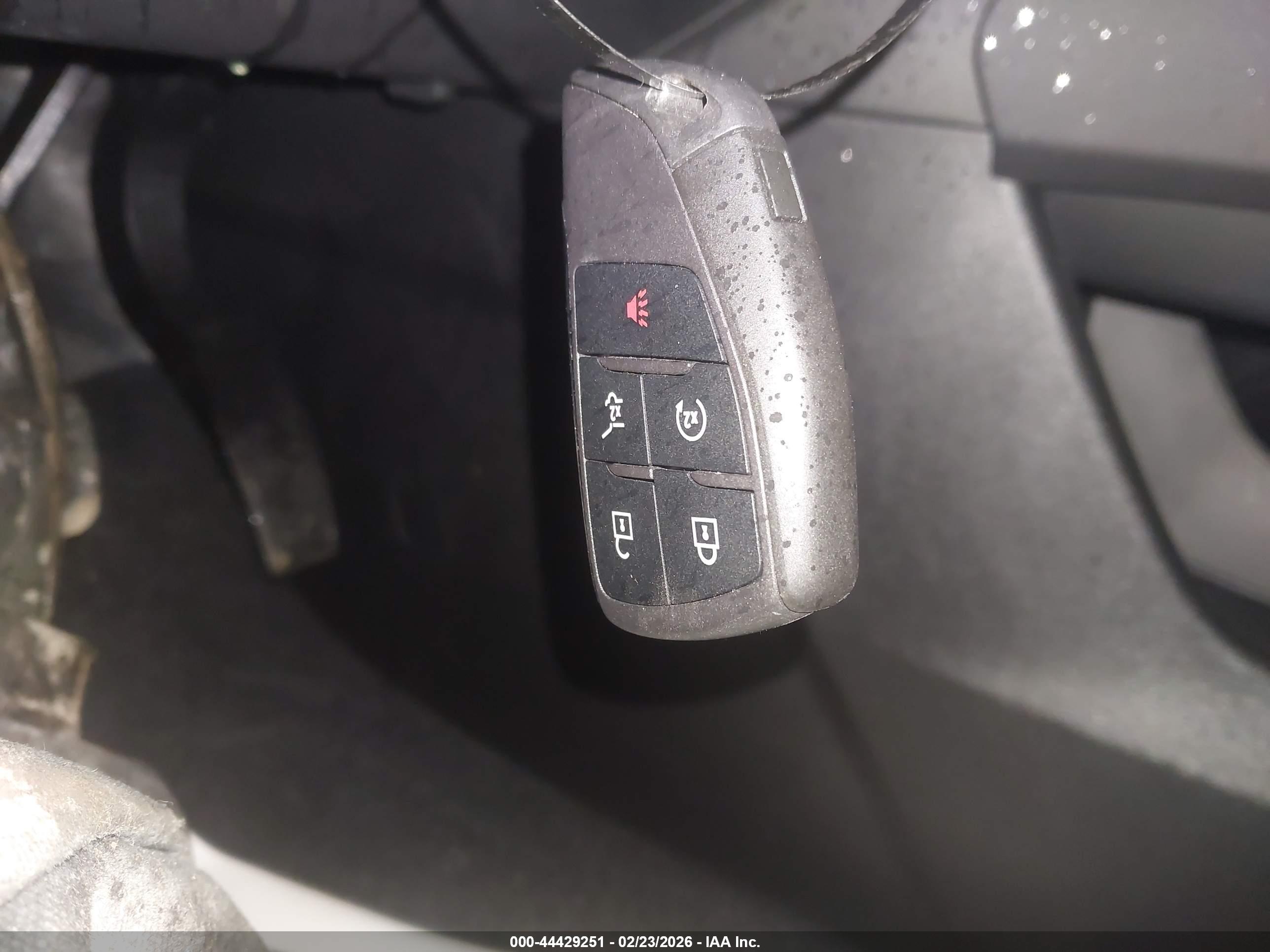 CHEVROLET TRAVERSE image 11