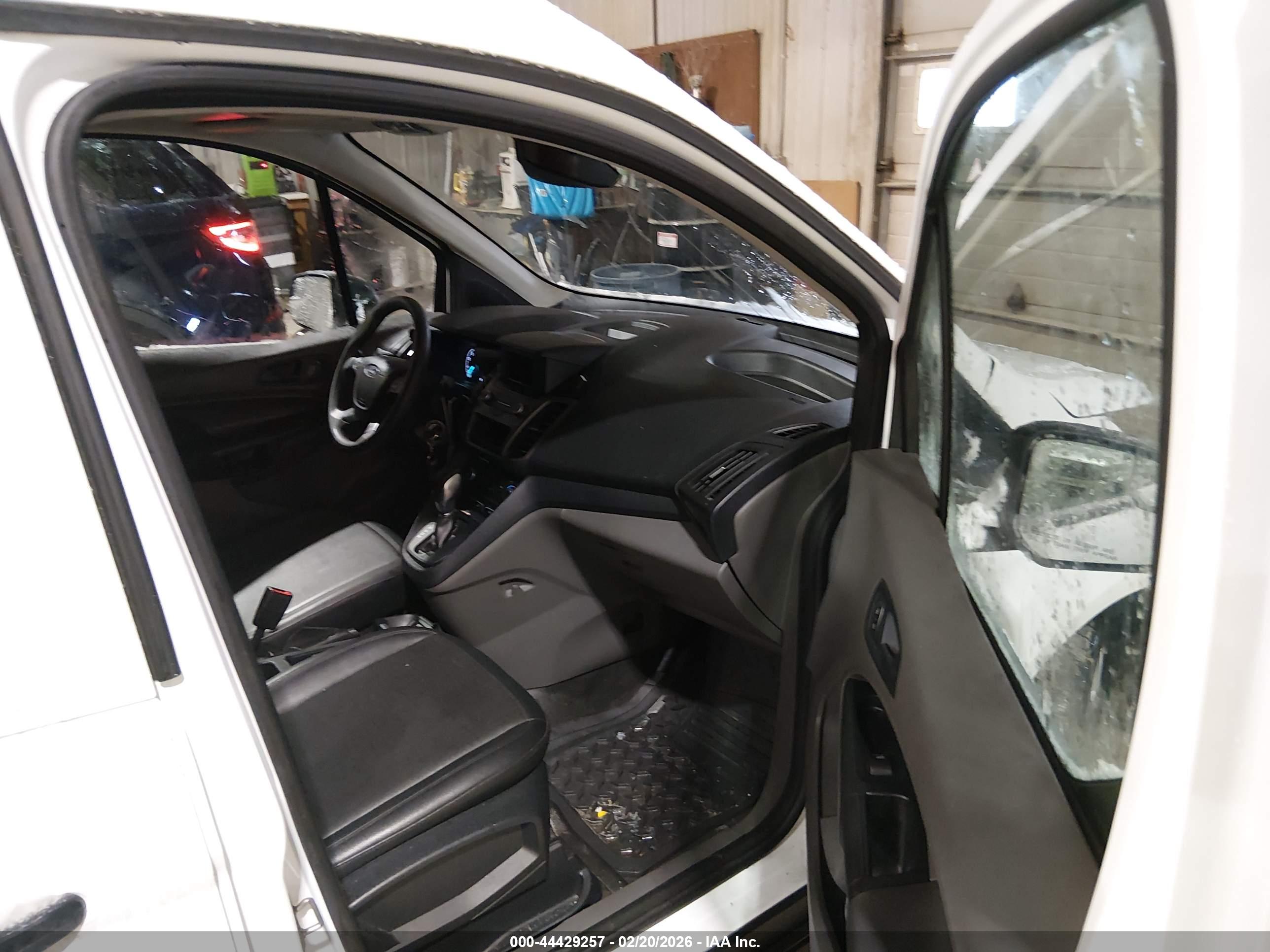 FORD TRANSIT image 5