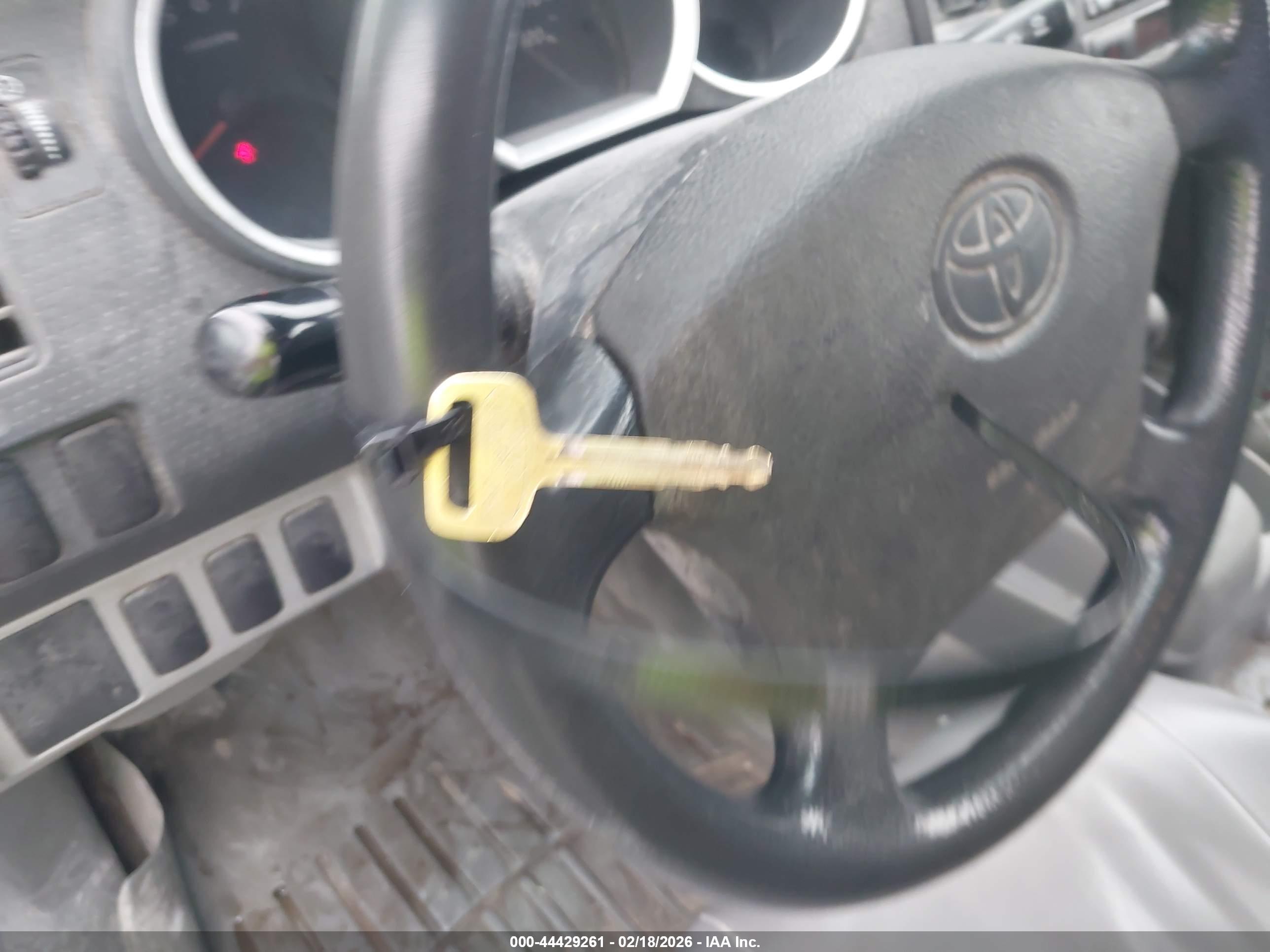 TOYOTA TACOMA image 11