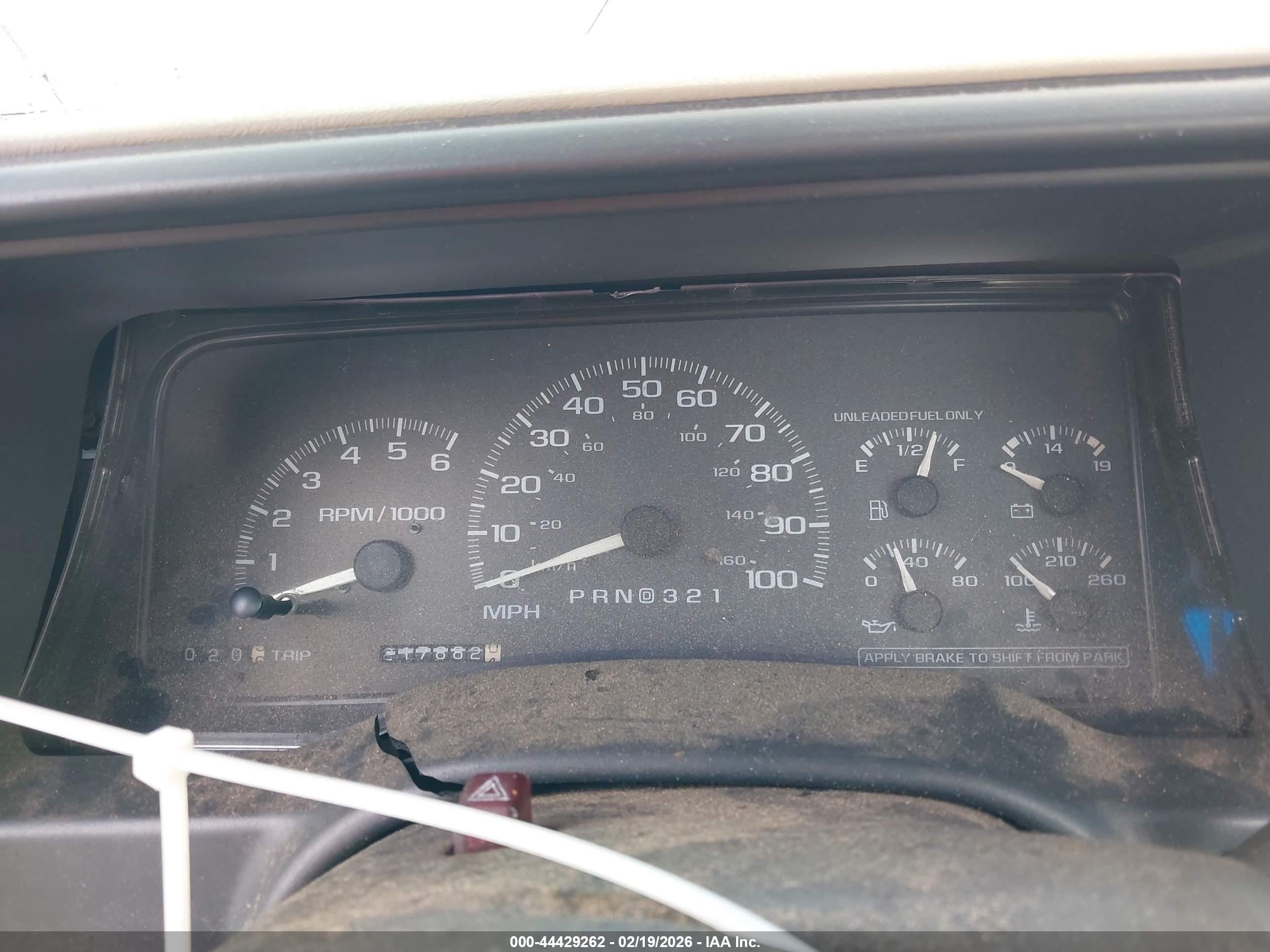 CHEVROLET C1500 image 7