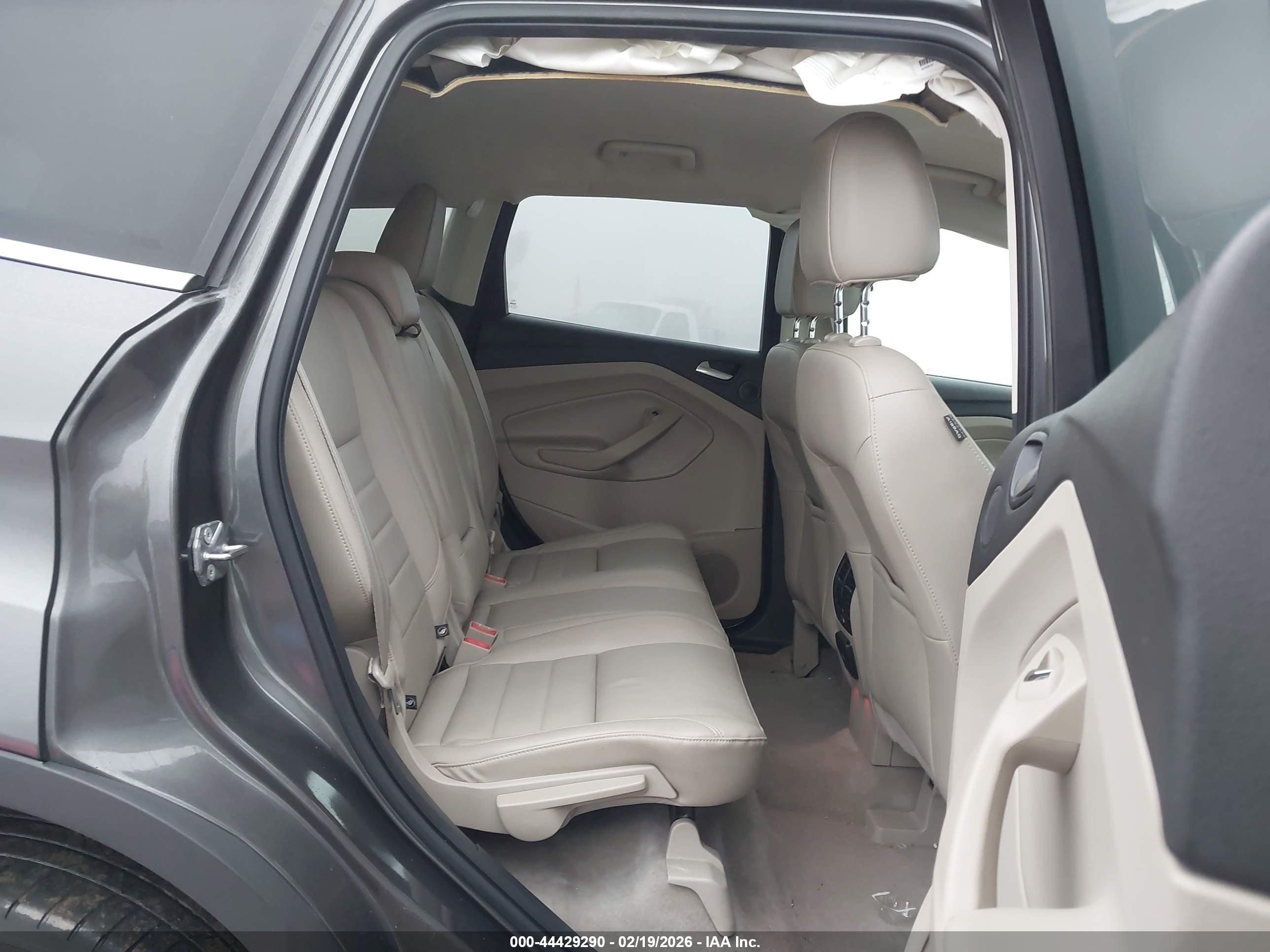 FORD ESCAPE image 8