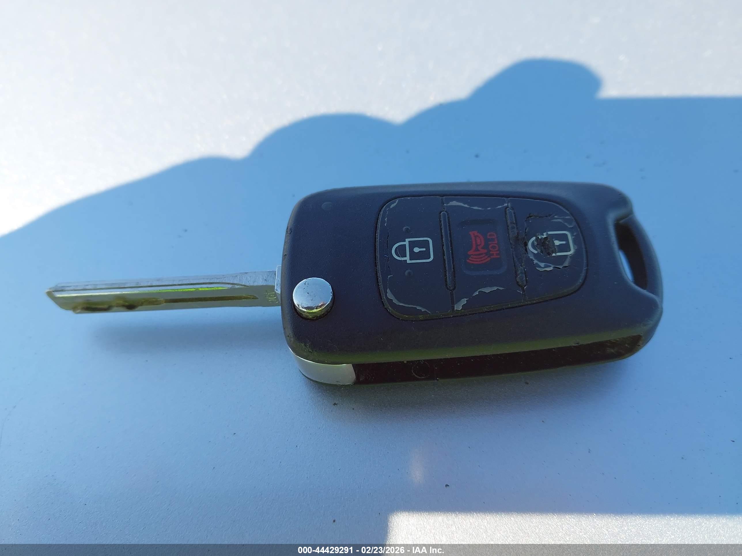 KIA RIO image 11