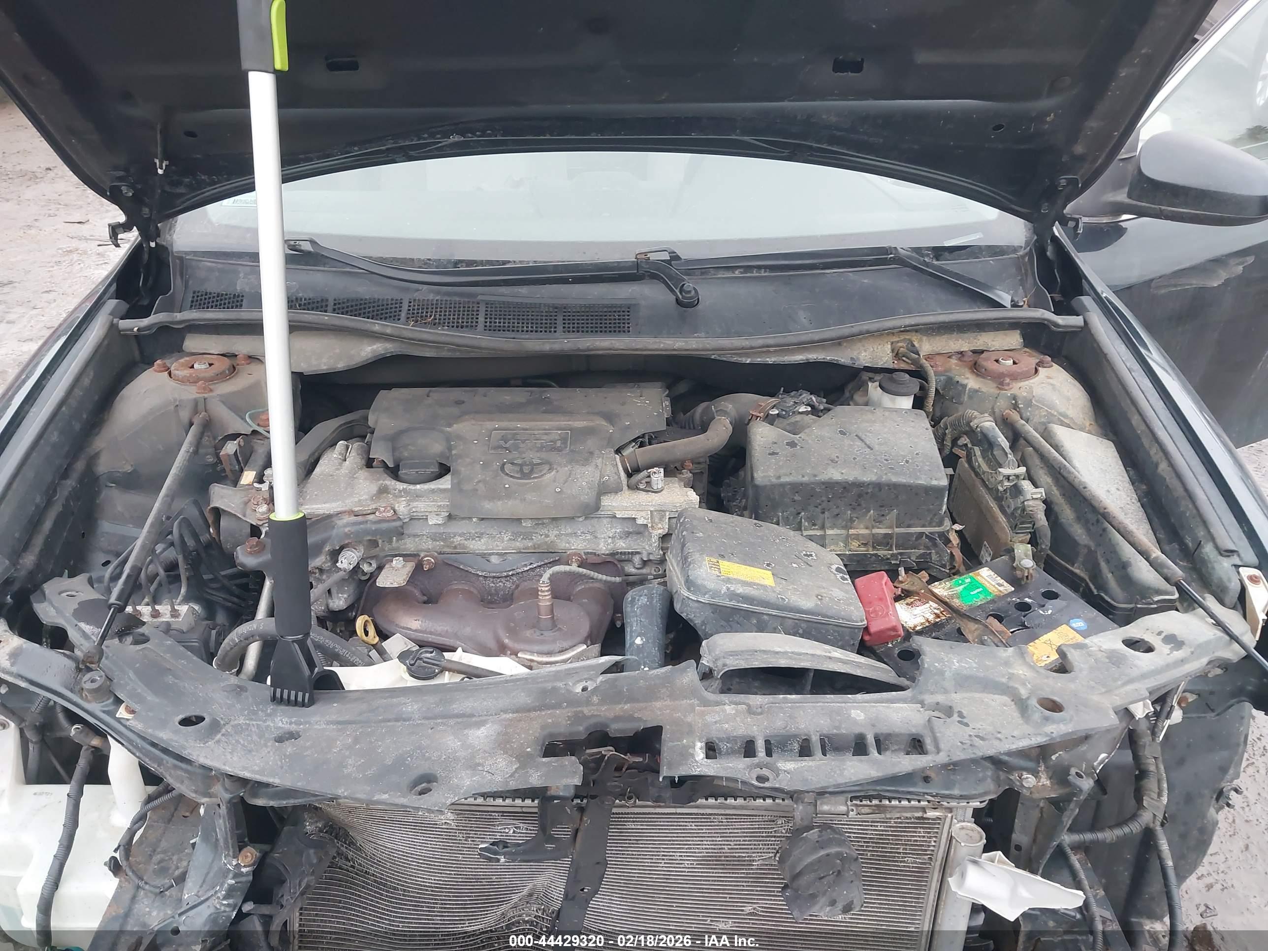 TOYOTA CAMRY image 10