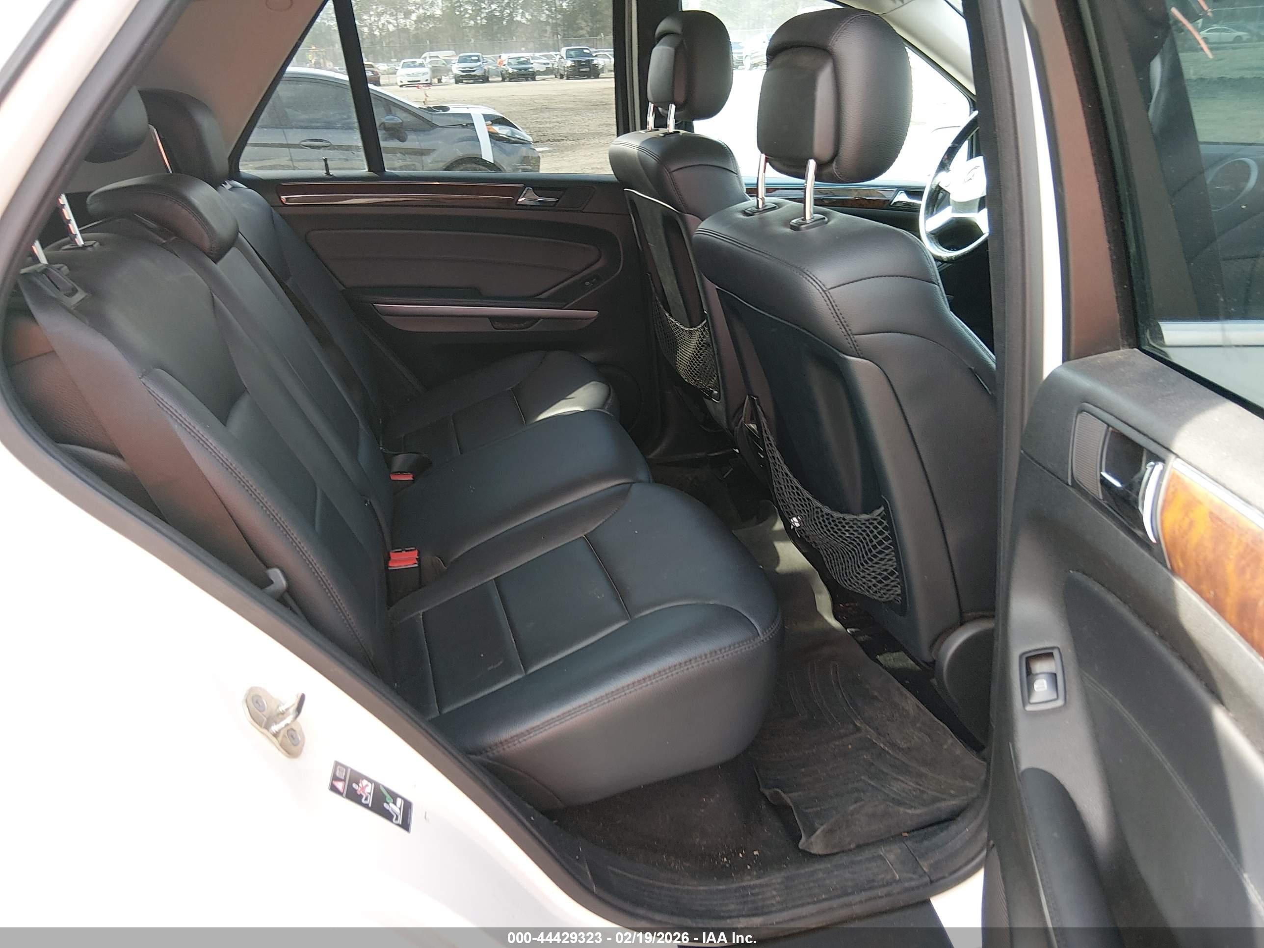 MERCEDES-BENZ ML image 8