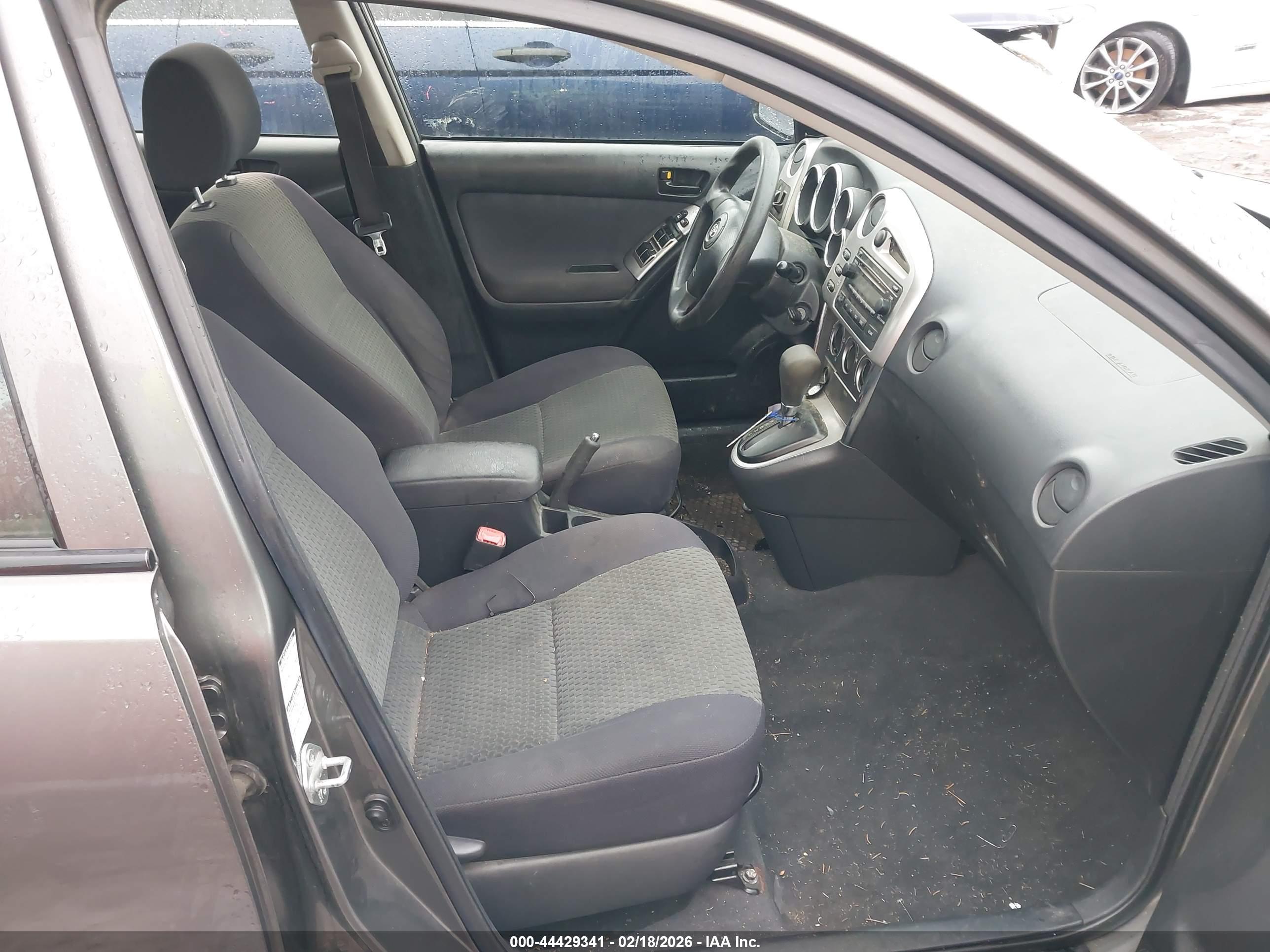 TOYOTA MATRIX image 5