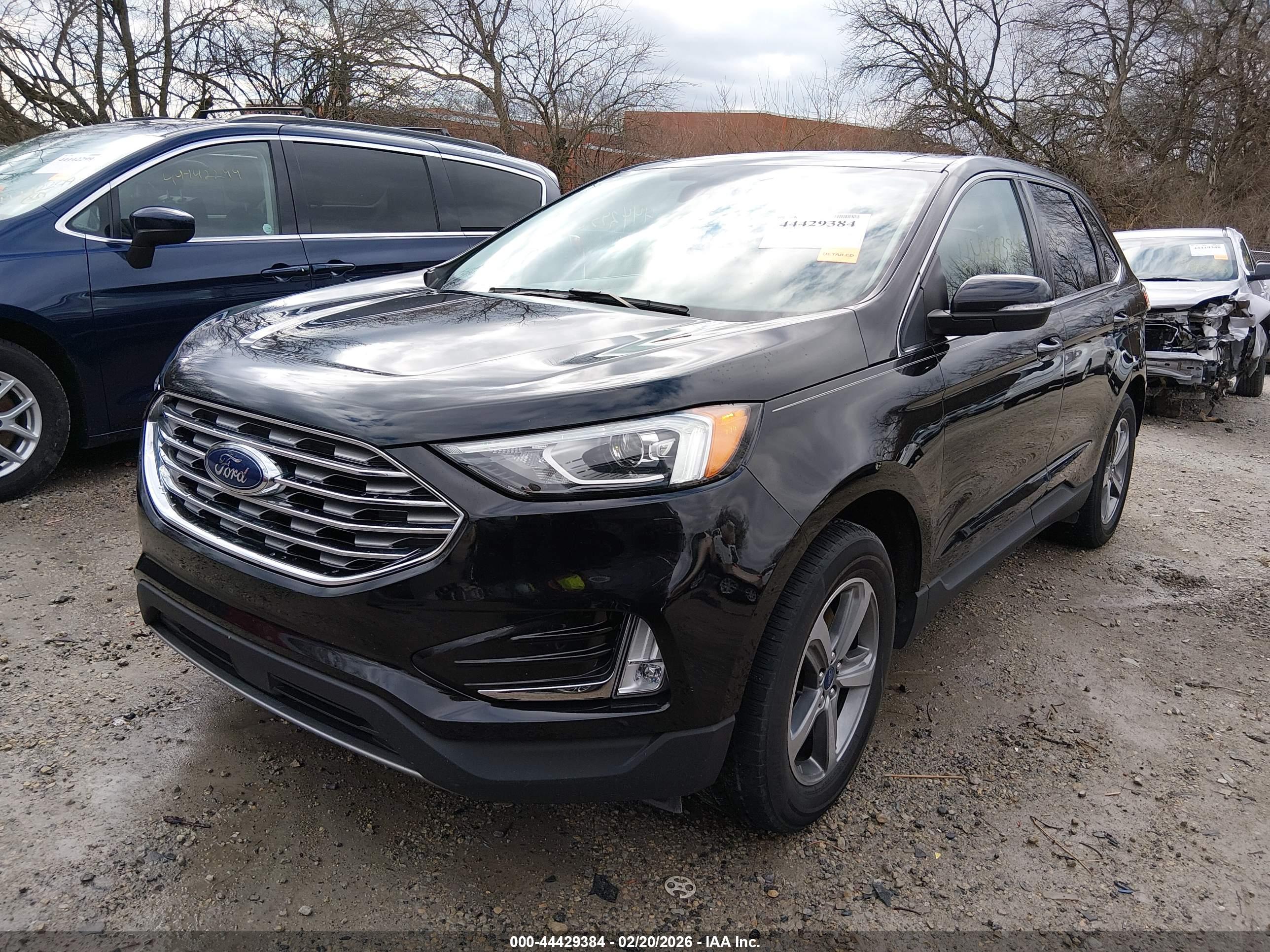 FORD EDGE image 2