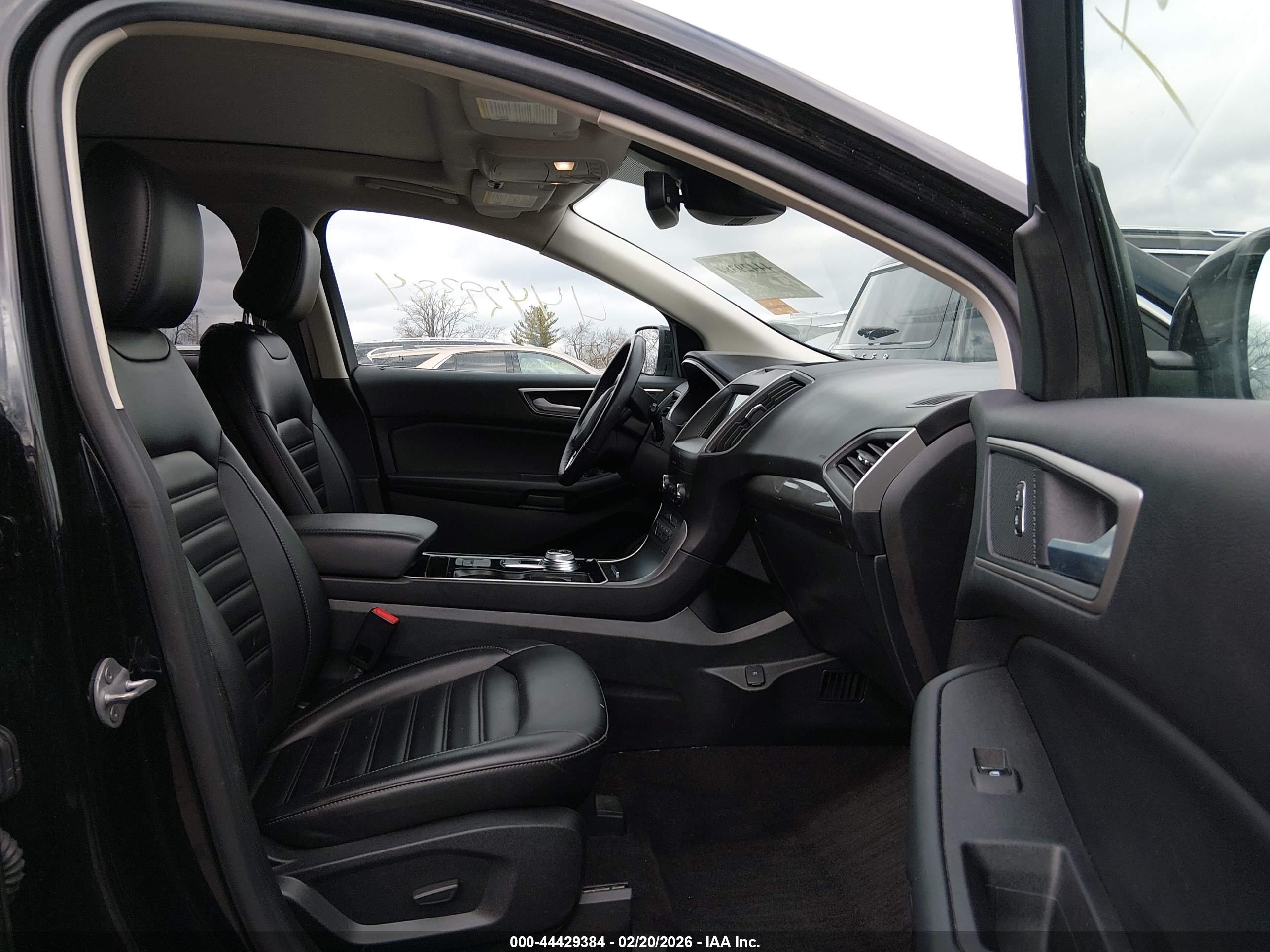 FORD EDGE image 5