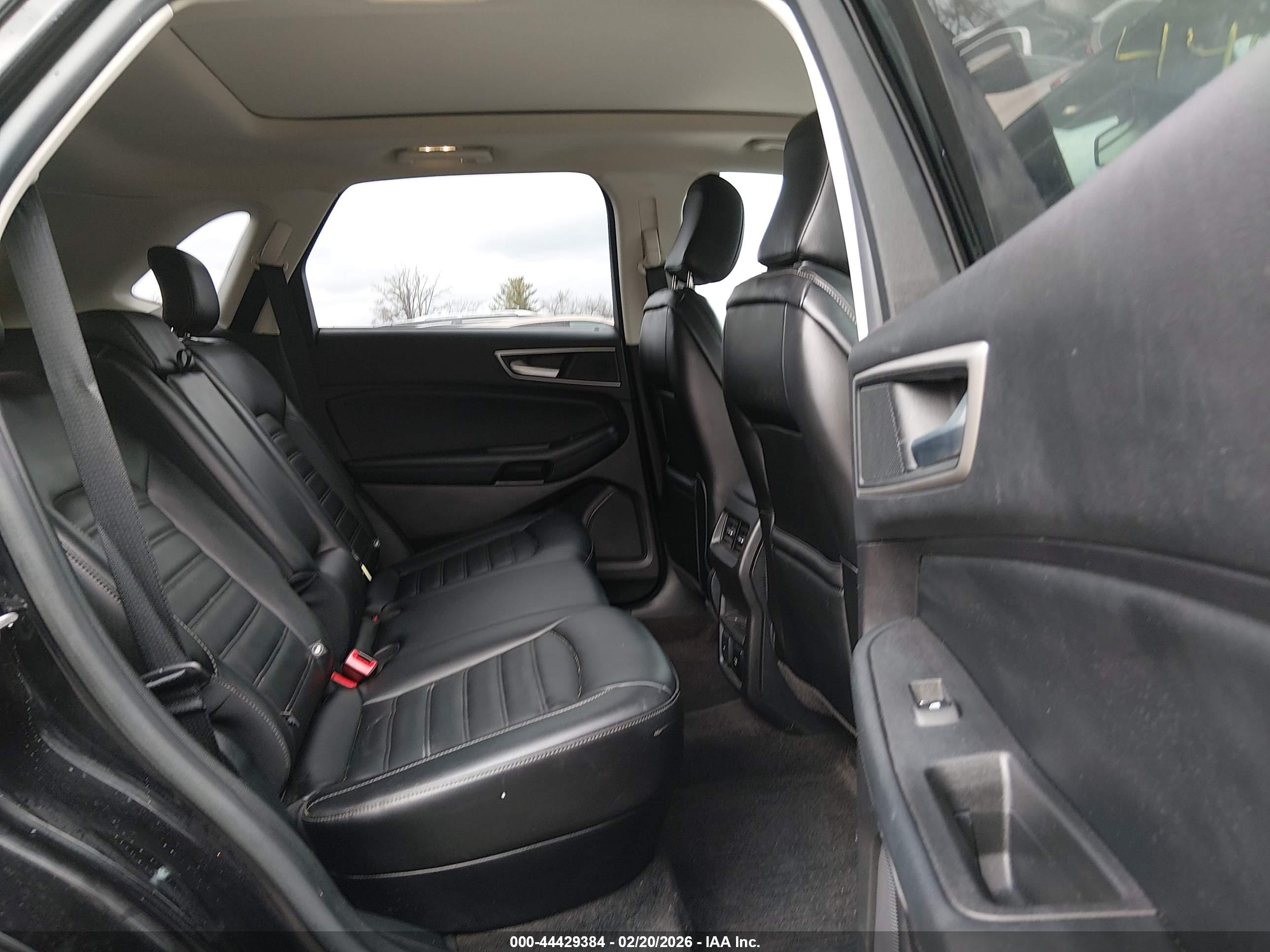 FORD EDGE image 8